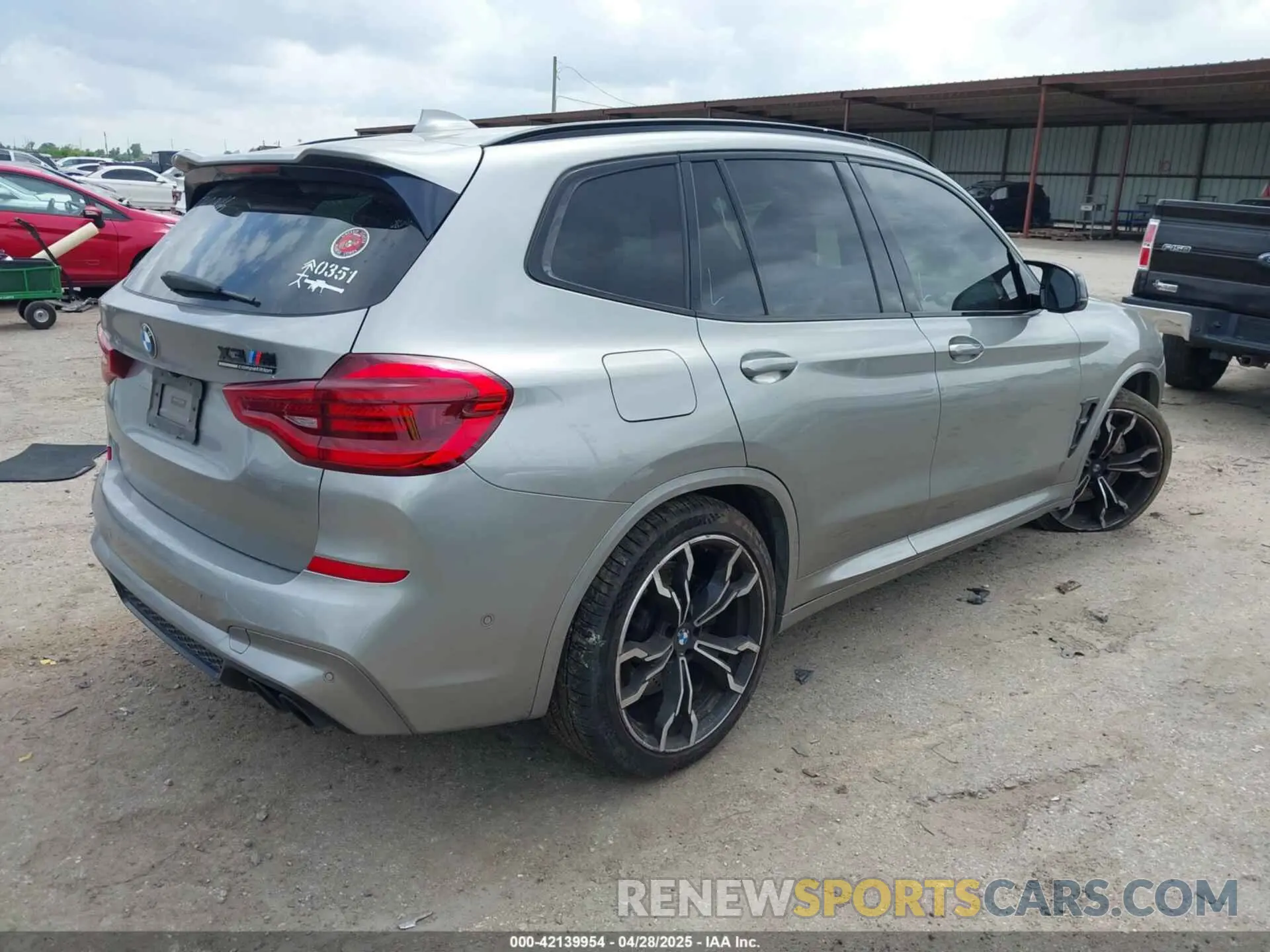 4 Фотография поврежденного автомобиля 5YMTS0C08L9B36986 BMW X3 M 2020