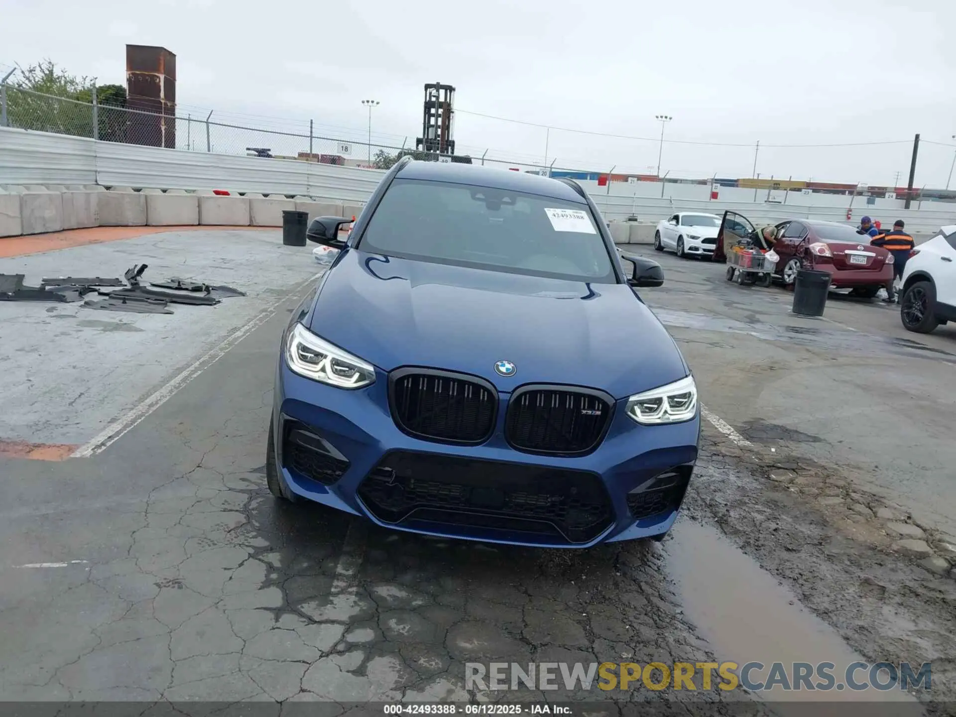6 Photograph of a damaged car 5YMTS0C00M9F07799 BMW X3 M 2021