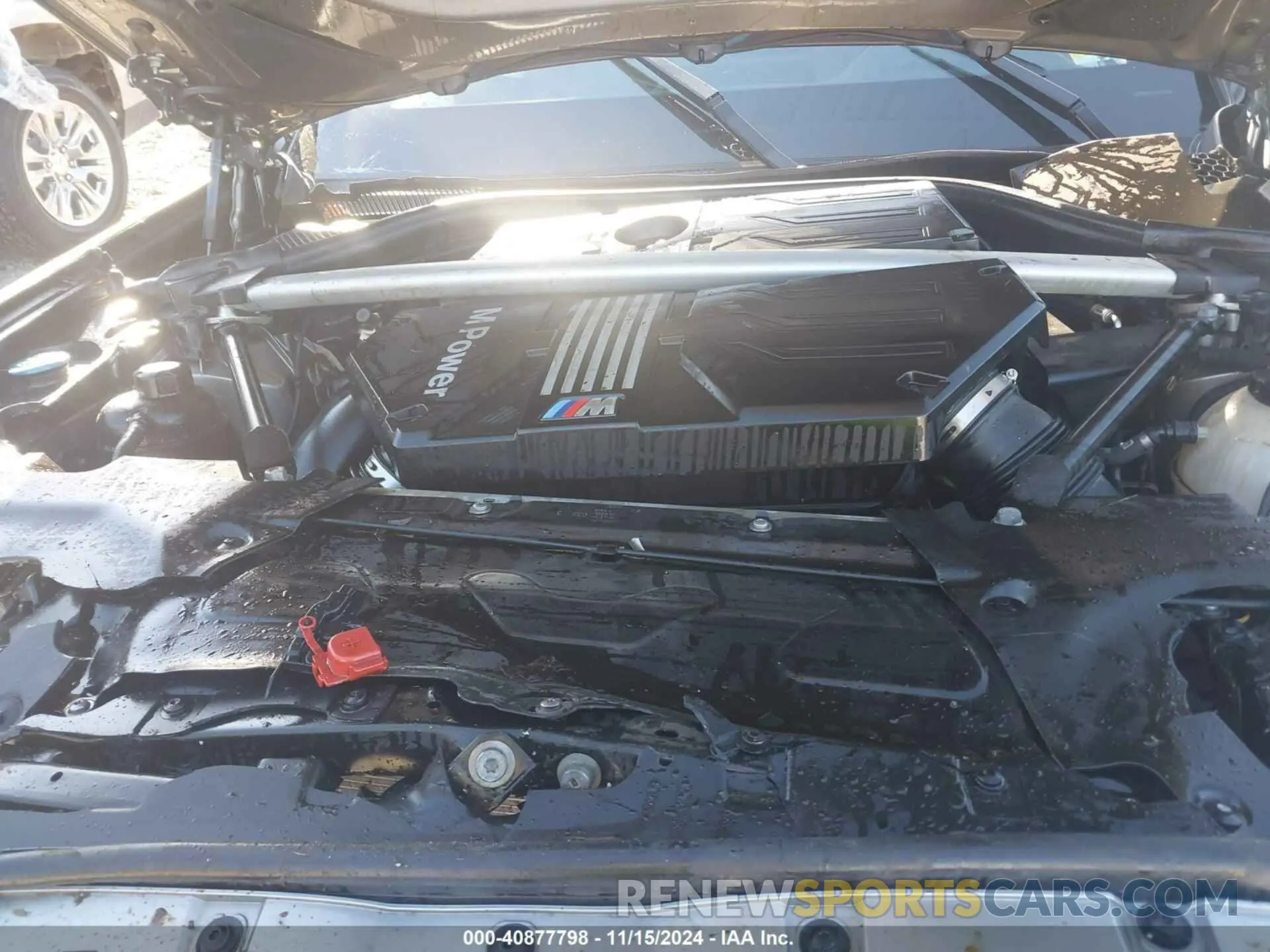 10 Photograph of a damaged car 5YMTS0C05M9F05336 BMW X3 M 2021