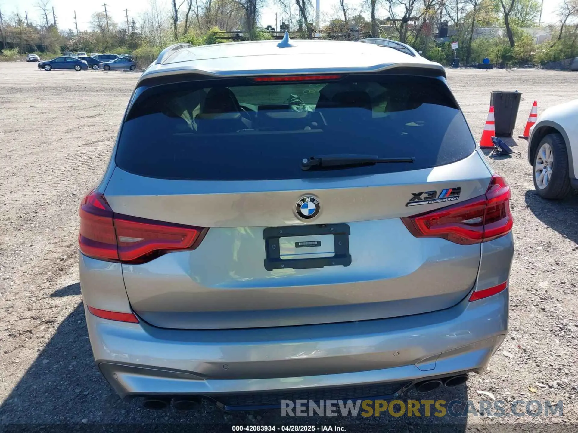 16 Фотография поврежденного автомобиля 5YMTS0C05M9H17198 BMW X3 M 2021