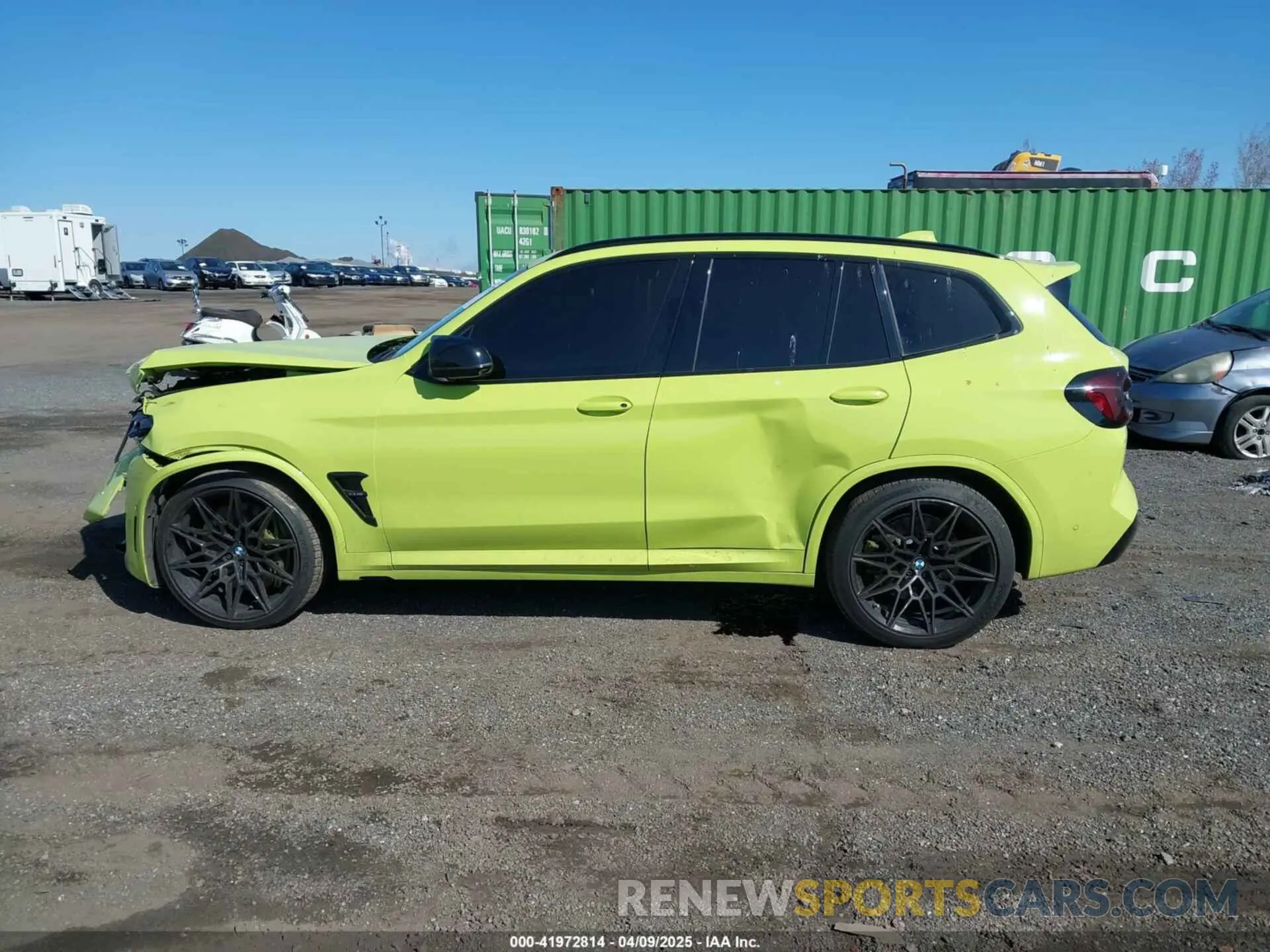 14 Photograph of a damaged car 5YM13EC03N9L12165 BMW X3 M 2022