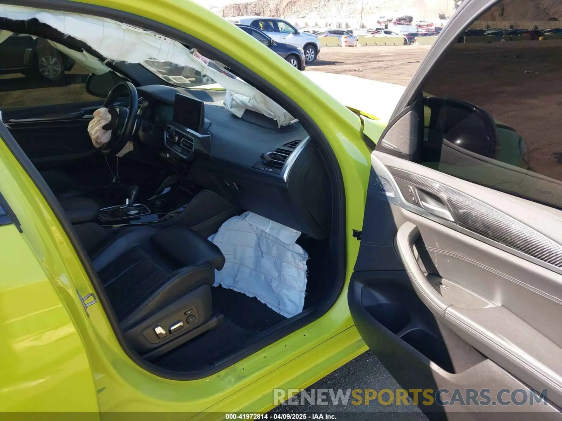 5 Photograph of a damaged car 5YM13EC03N9L12165 BMW X3 M 2022