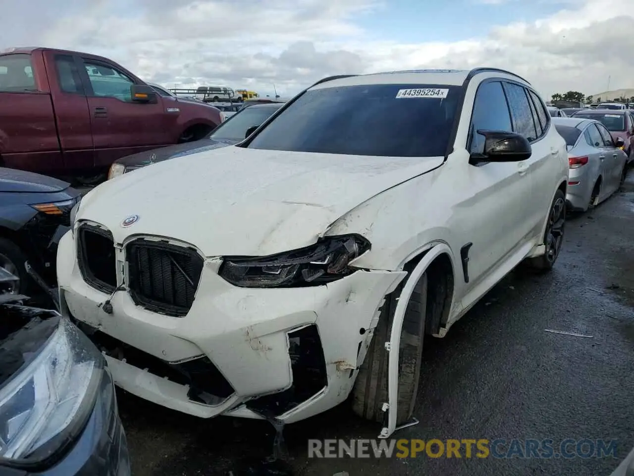 1 Фотография поврежденного автомобиля 5YM13EC08P9P39912 BMW X3 M 2023