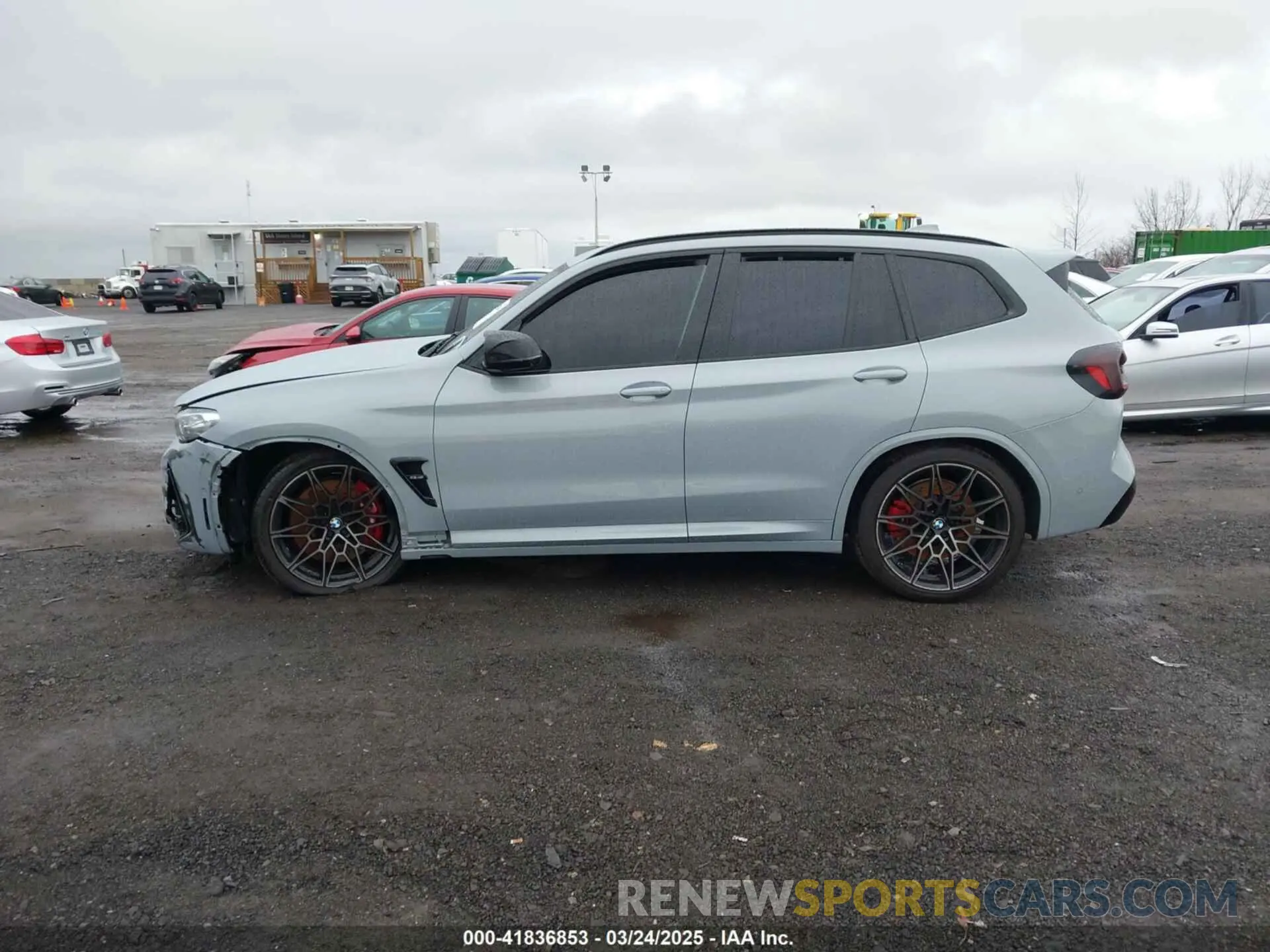 14 Фотография поврежденного автомобиля 5YM13EC00R9W09223 BMW X3 M 2024