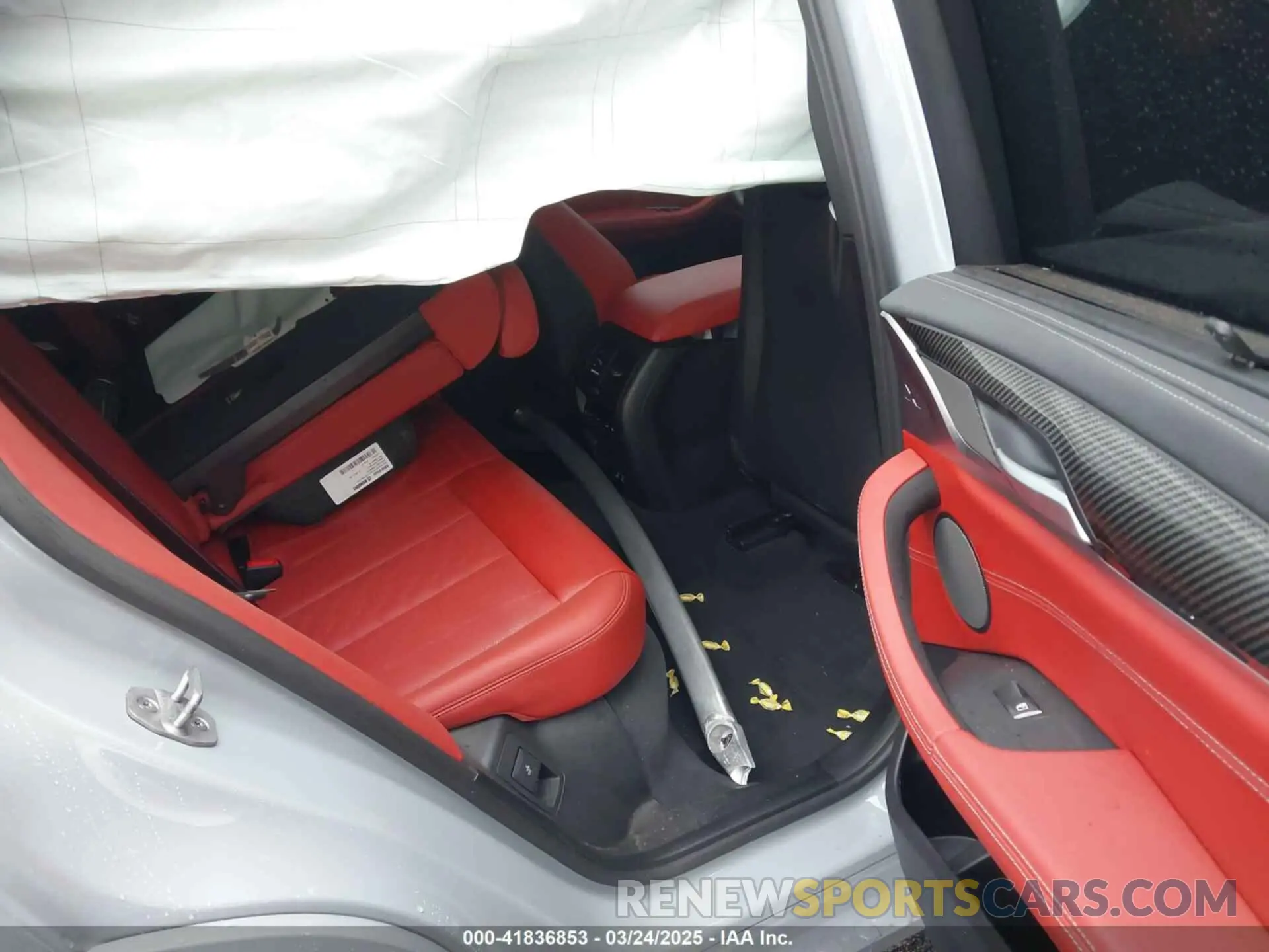 8 Фотография поврежденного автомобиля 5YM13EC00R9W09223 BMW X3 M 2024
