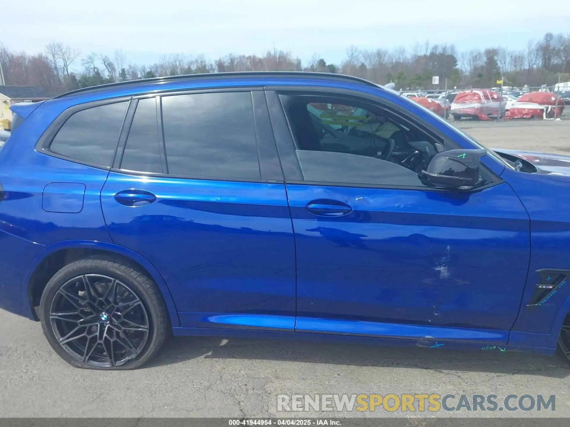 13 Фотография поврежденного автомобиля 5YM13EC07R9V73692 BMW X3 M 2024
