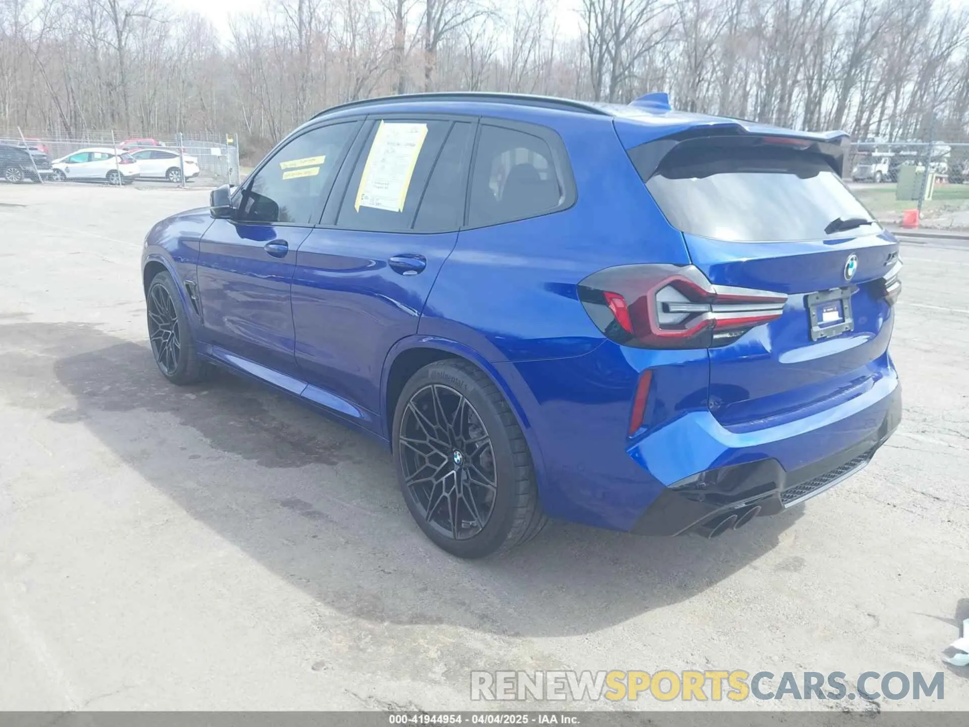 3 Фотография поврежденного автомобиля 5YM13EC07R9V73692 BMW X3 M 2024