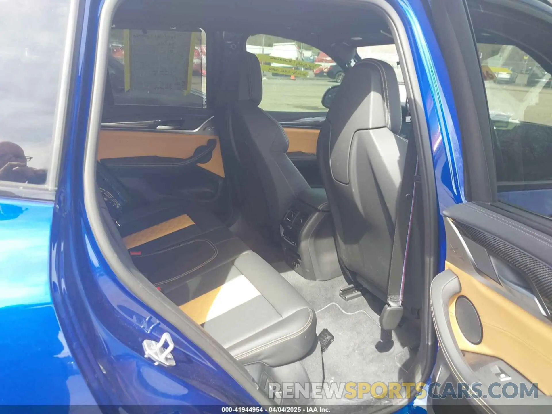 8 Фотография поврежденного автомобиля 5YM13EC07R9V73692 BMW X3 M 2024