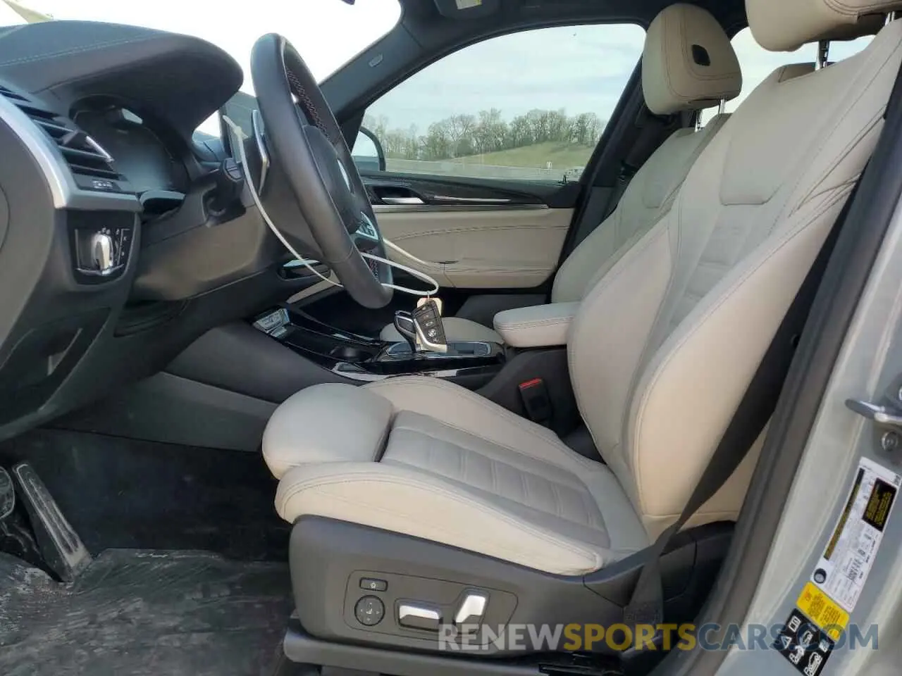 7 Photograph of a damaged car 5UX83DP01N9J87712 BMW X3 M40I 2022