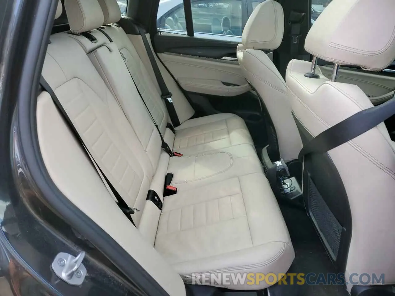 11 Photograph of a damaged car 5UX83DP02N9K18935 BMW X3 M40I 2022