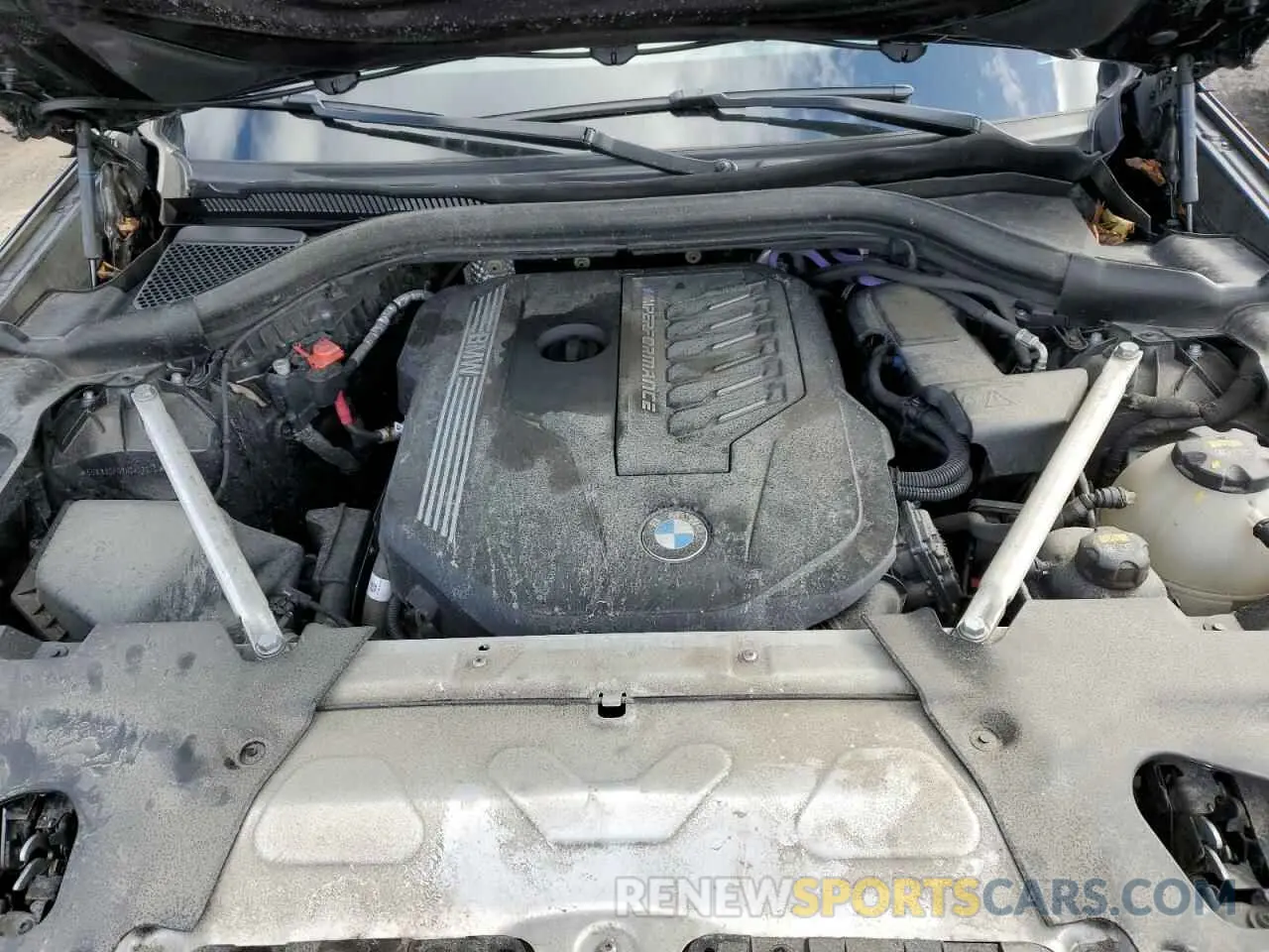 12 Photograph of a damaged car 5UX83DP02N9K18935 BMW X3 M40I 2022
