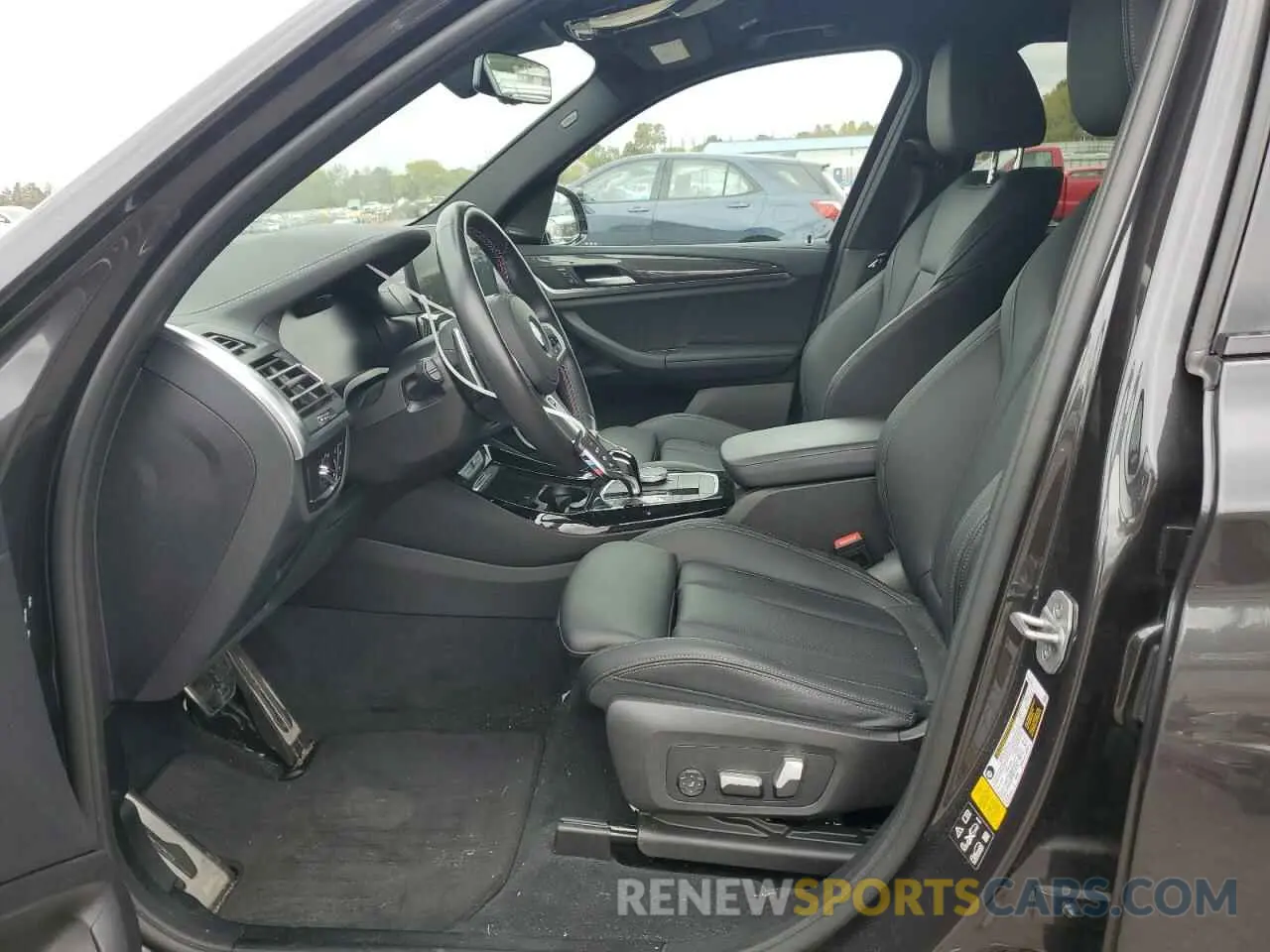7 Photograph of a damaged car 5UX83DP04N9K80160 BMW X3 M40I 2022