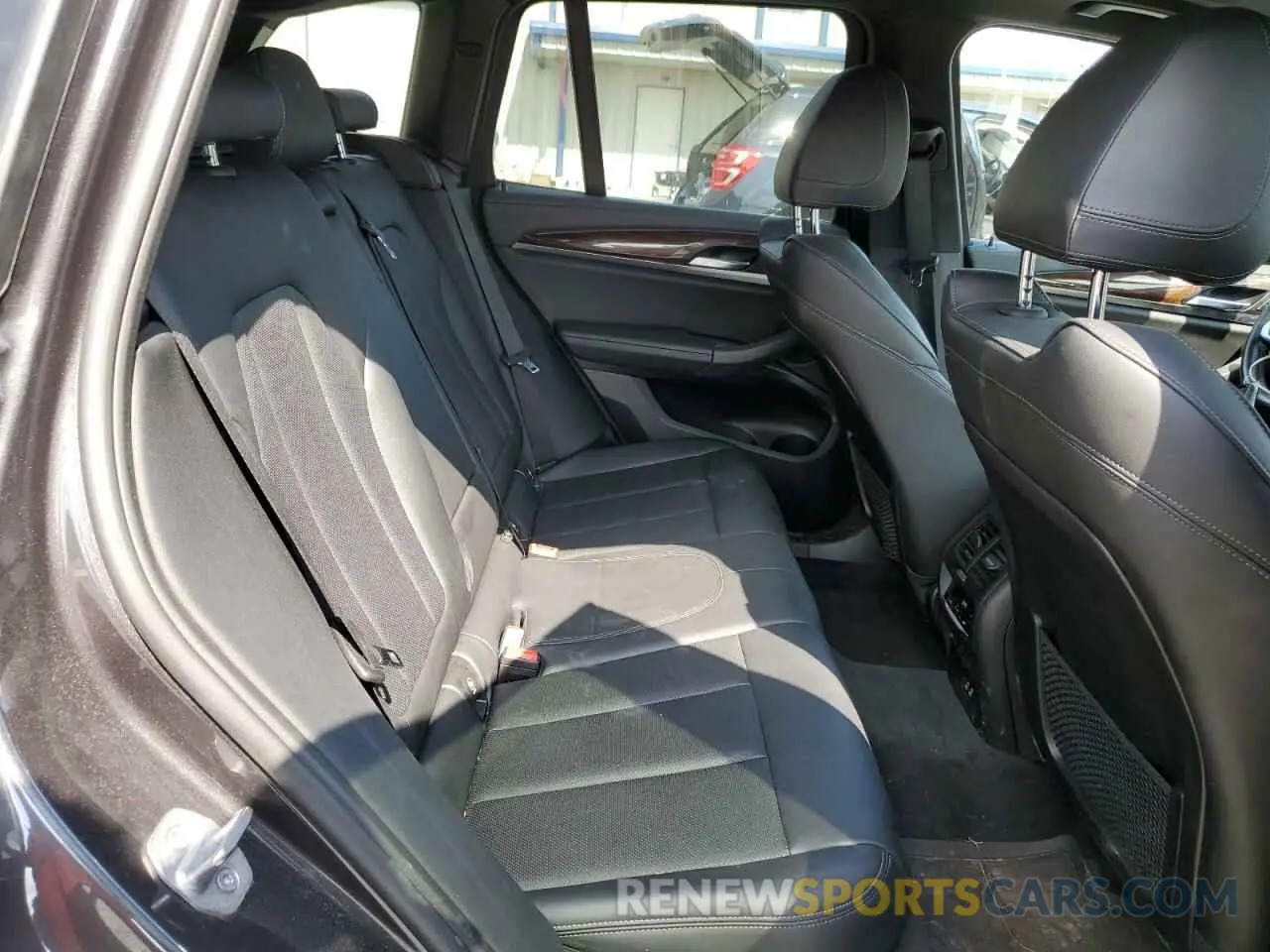 11 Photograph of a damaged car 5UX83DP08N9J59843 BMW X3 M40I 2022