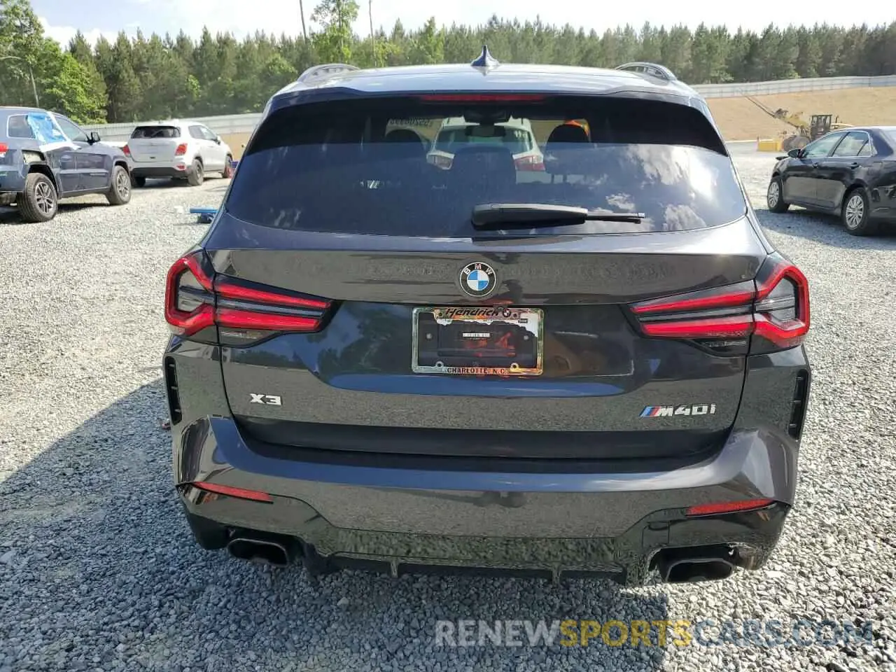 6 Photograph of a damaged car 5UX83DP08N9J59843 BMW X3 M40I 2022