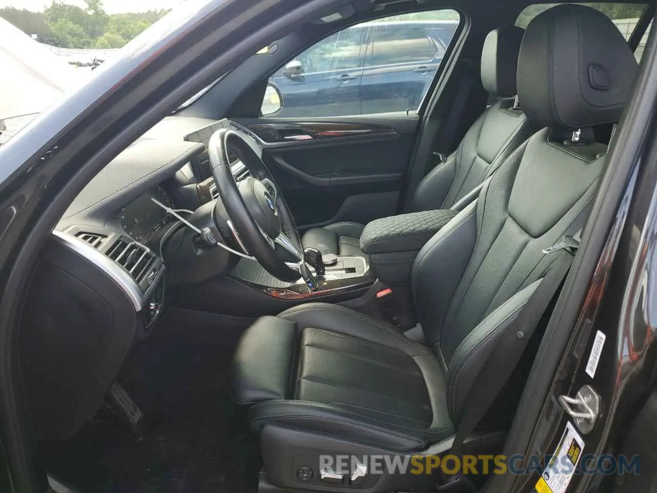 7 Photograph of a damaged car 5UX83DP08N9J59843 BMW X3 M40I 2022