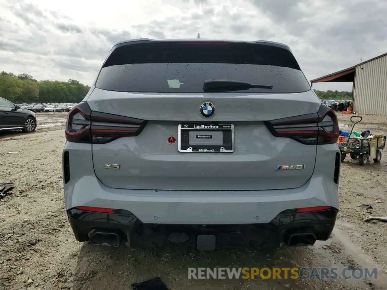 6 Photograph of a damaged car 5UX83DP09N9J74884 BMW X3 M40I 2022