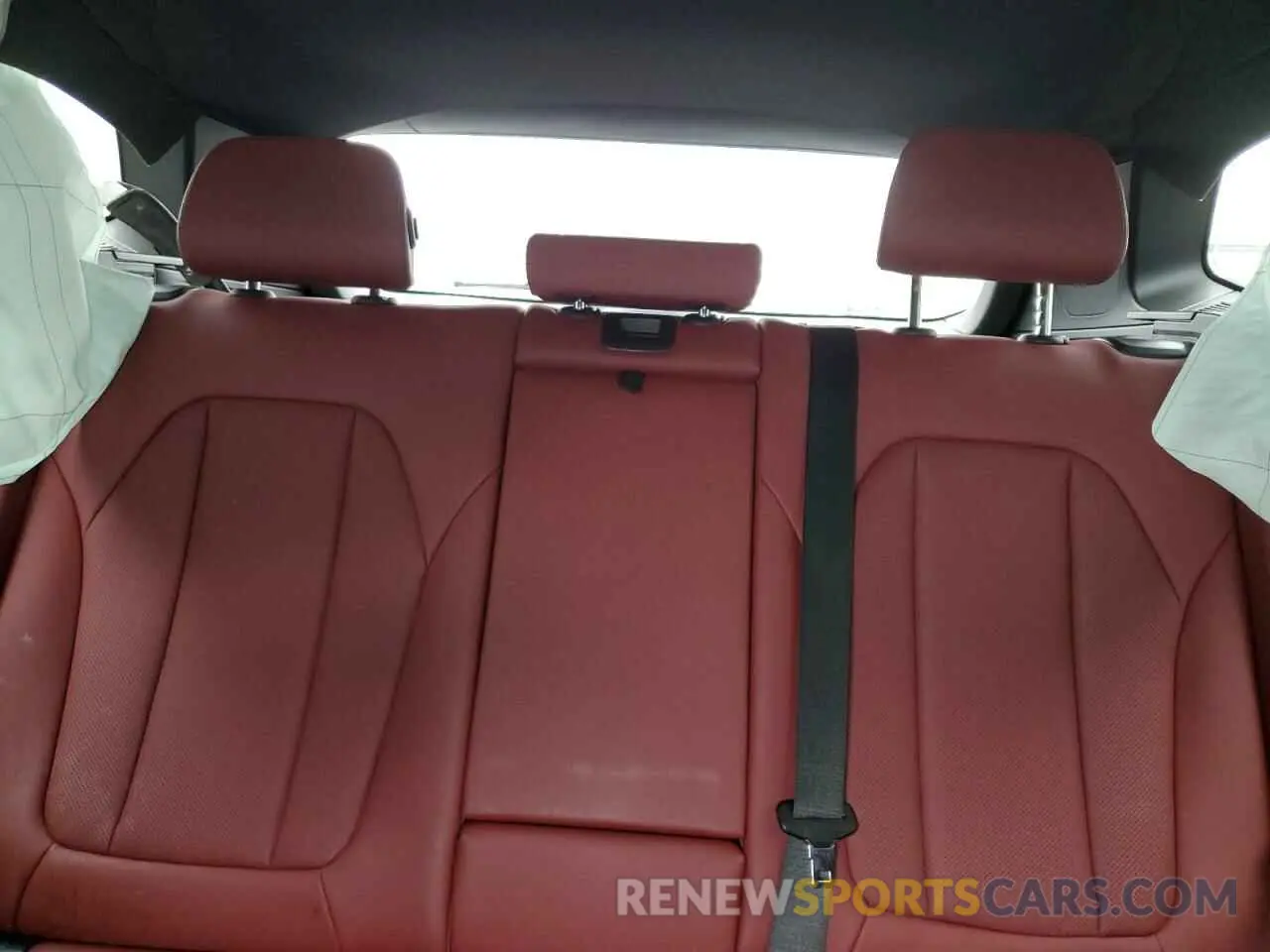 10 Photograph of a damaged car 5UX83DP05R9V62300 BMW X3 M40I 2024