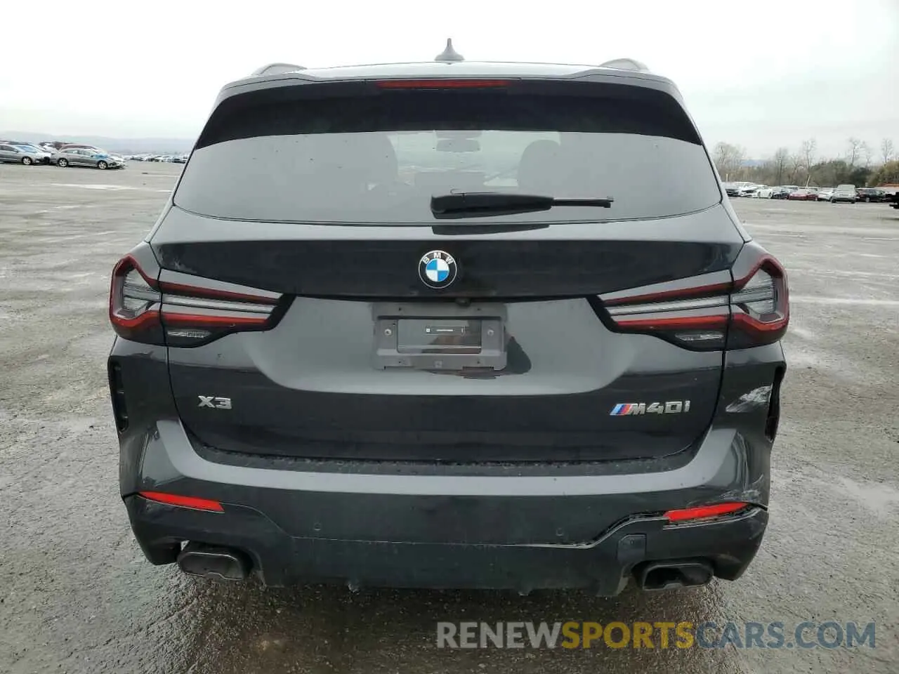 6 Photograph of a damaged car 5UX83DP05R9V62300 BMW X3 M40I 2024