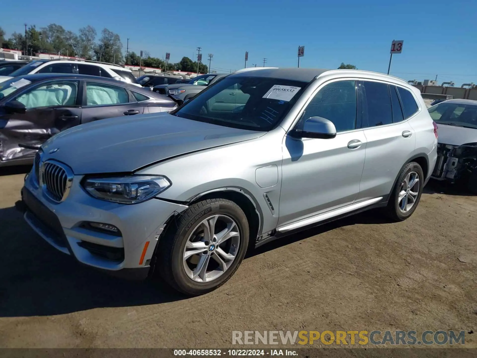 2 Фотография поврежденного автомобиля 5UXTS1C08L9D29510 BMW X3 PHEV 2020