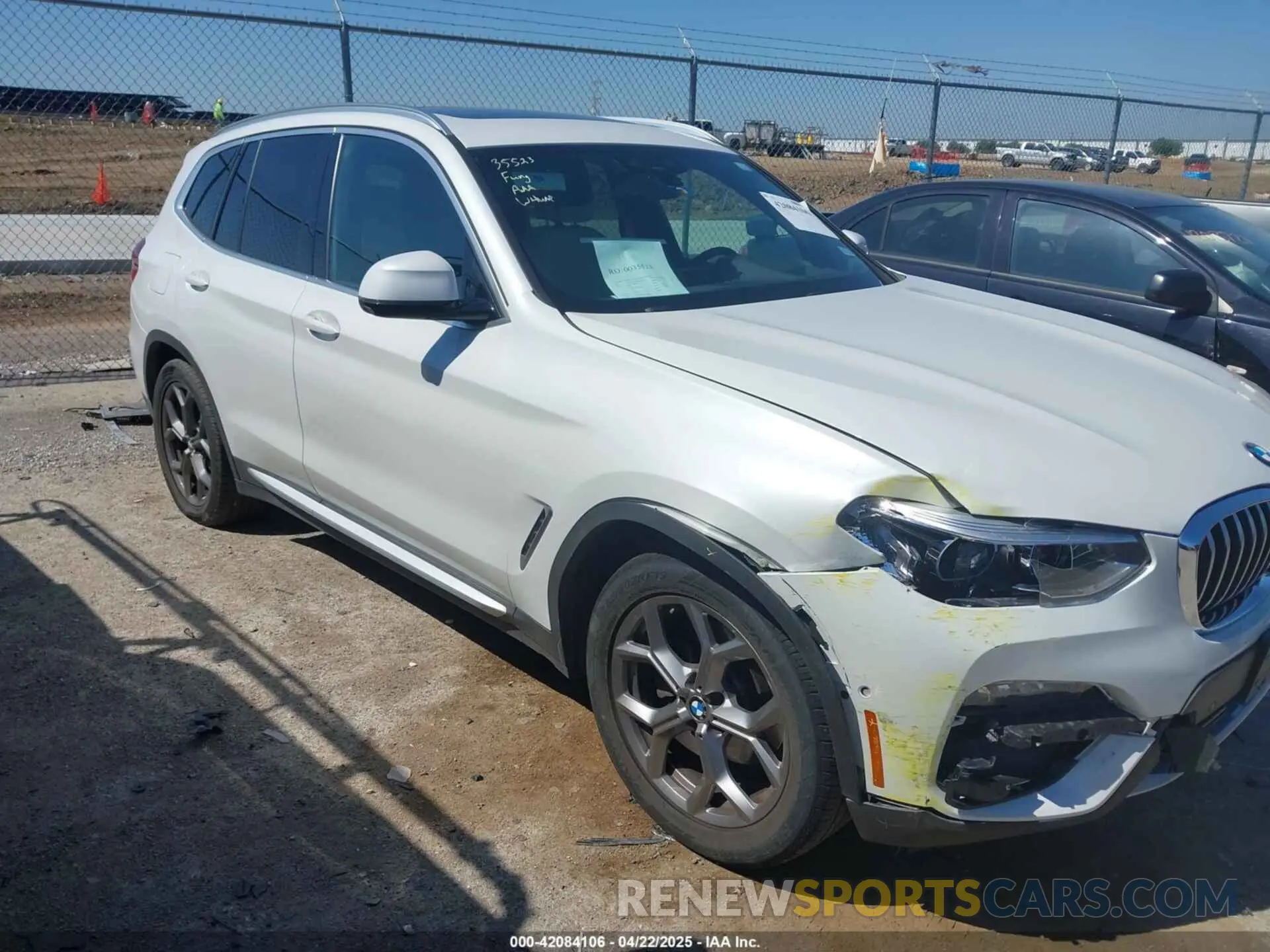 1 Фотография поврежденного автомобиля 5UXTS1C02M9F71923 BMW X3 PHEV 2021