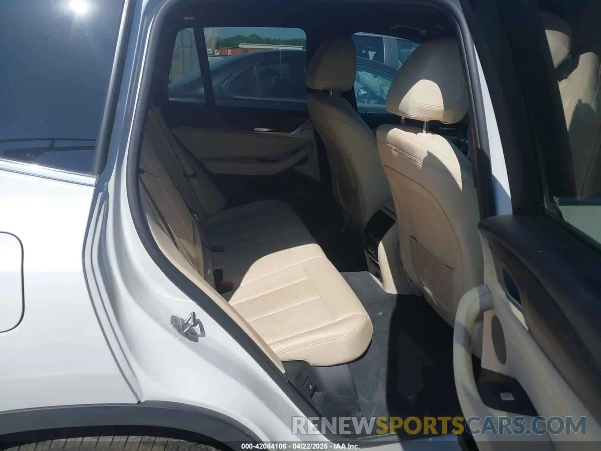 8 Фотография поврежденного автомобиля 5UXTS1C02M9F71923 BMW X3 PHEV 2021