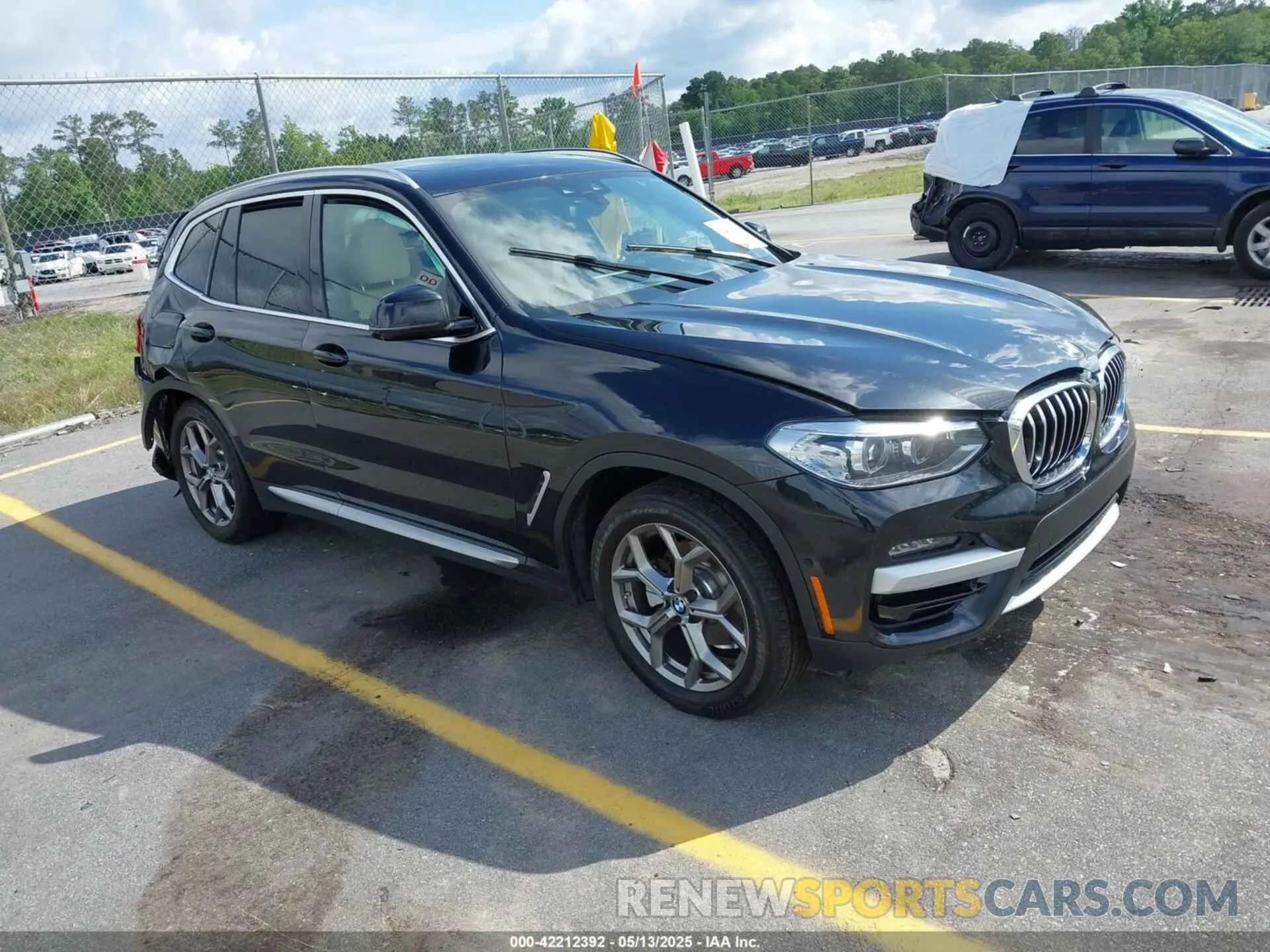 1 Photograph of a damaged car 5UXTS1C03M9D99837 BMW X3 PHEV 2021