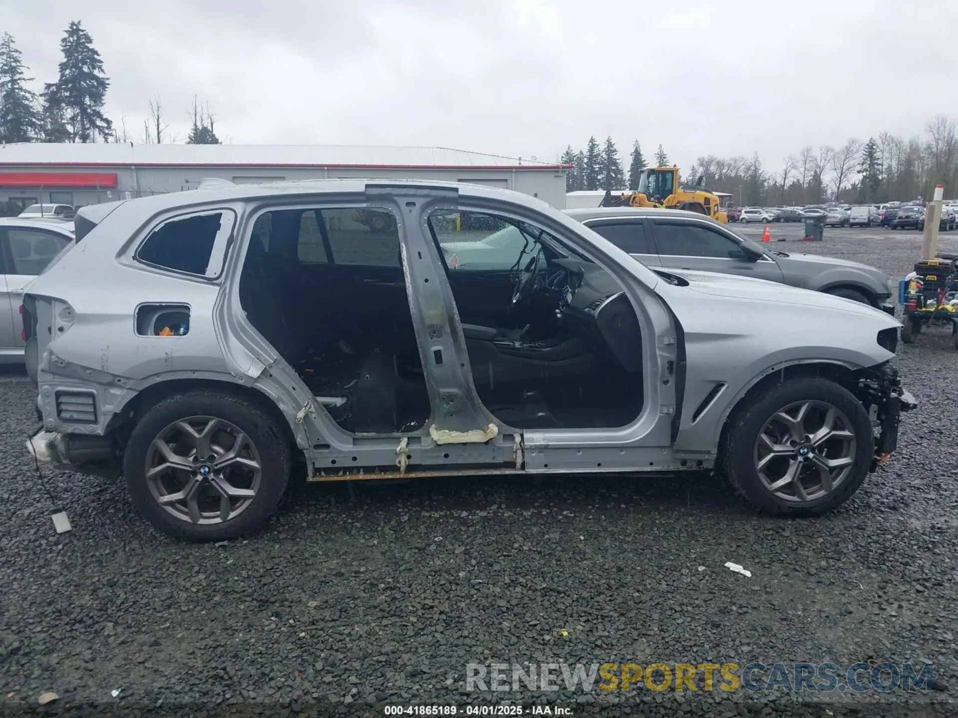 14 Фотография поврежденного автомобиля 5UXTS1C05M9F20190 BMW X3 PHEV 2021