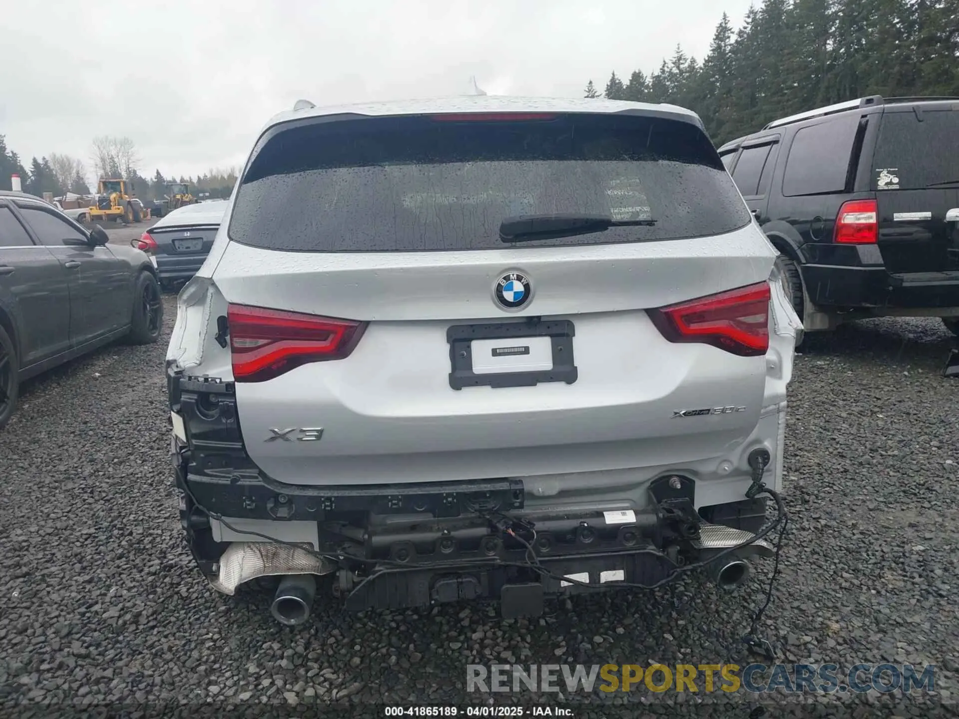 17 Фотография поврежденного автомобиля 5UXTS1C05M9F20190 BMW X3 PHEV 2021