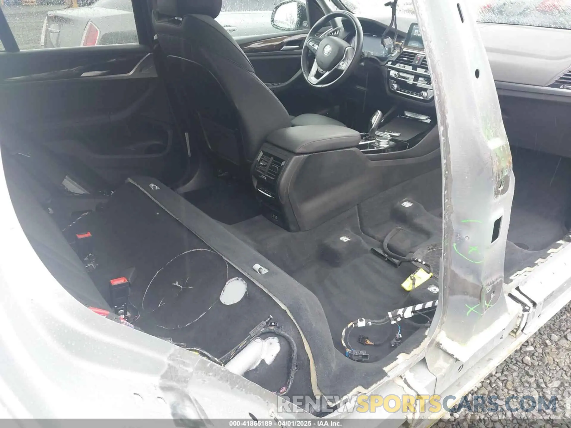 8 Фотография поврежденного автомобиля 5UXTS1C05M9F20190 BMW X3 PHEV 2021