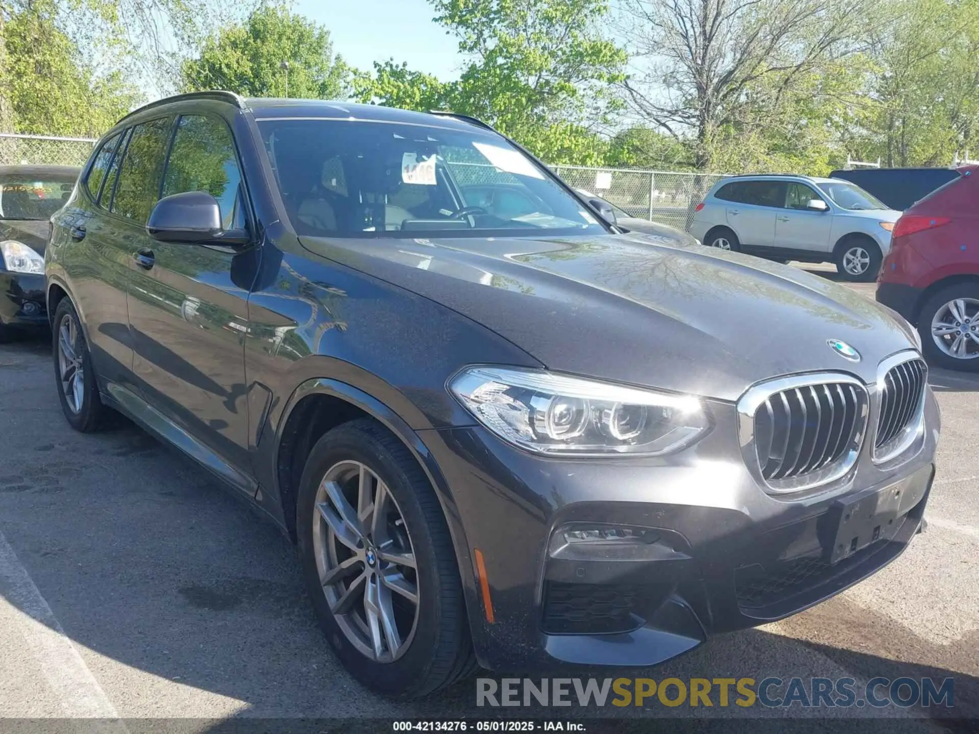 1 Photograph of a damaged car 5UXTS1C08M9E14736 BMW X3 PHEV 2021