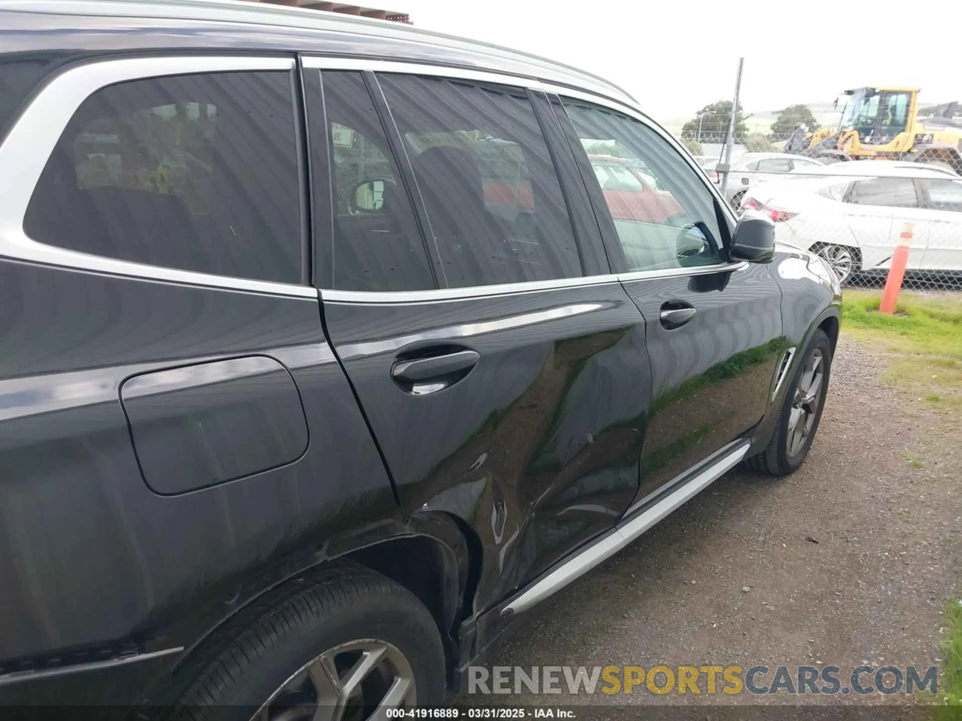 14 Фотография поврежденного автомобиля 5UXTS1C08M9H19167 BMW X3 PHEV 2021