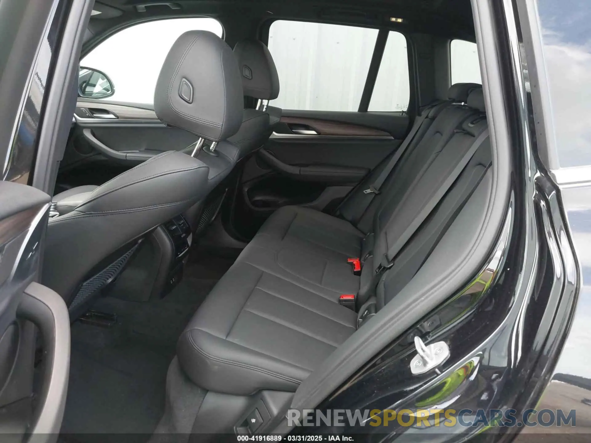 8 Фотография поврежденного автомобиля 5UXTS1C08M9H19167 BMW X3 PHEV 2021