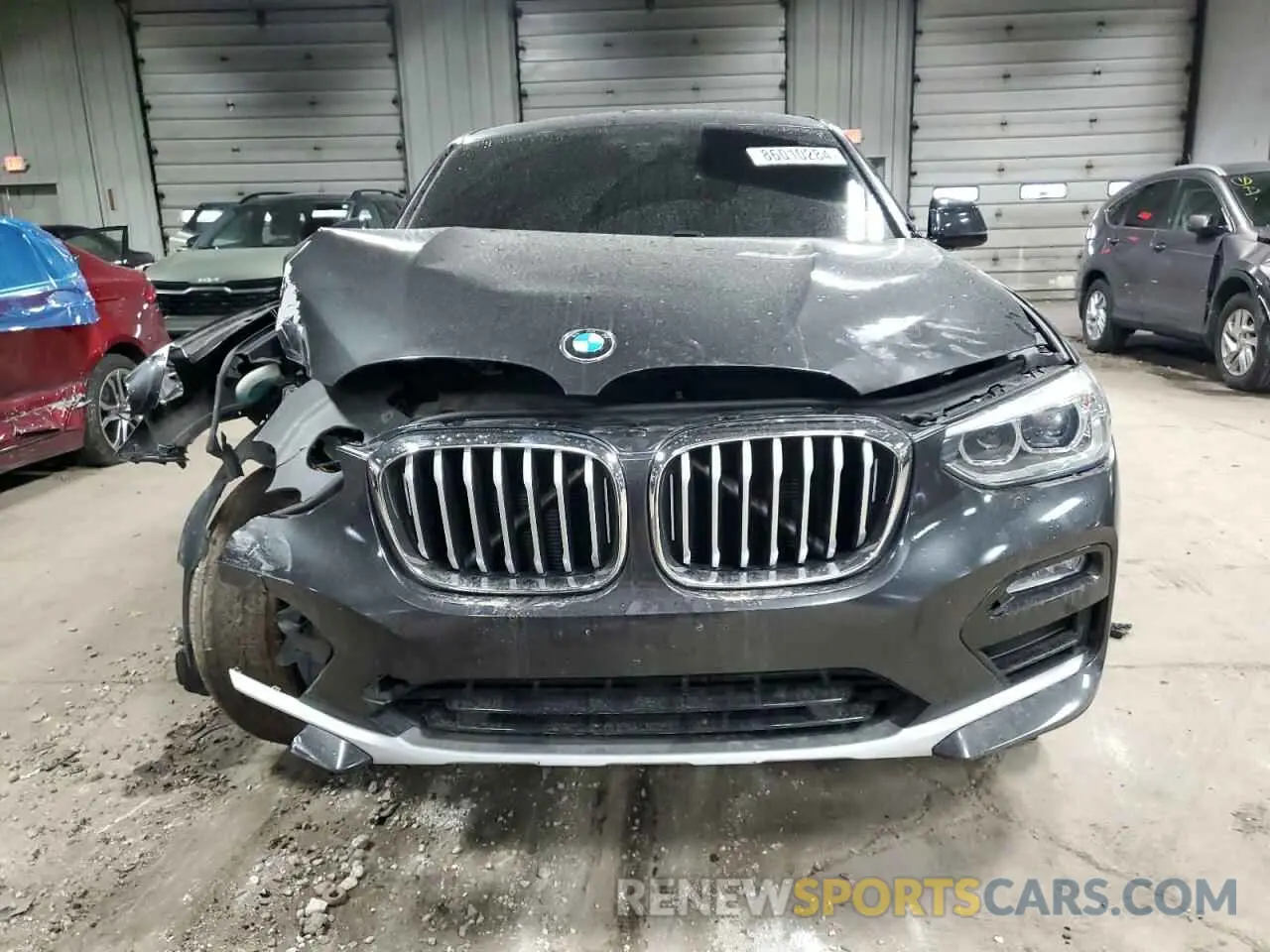 5 Photograph of a damaged car 5UXUJ3C50KLG51834 BMW X4 2019