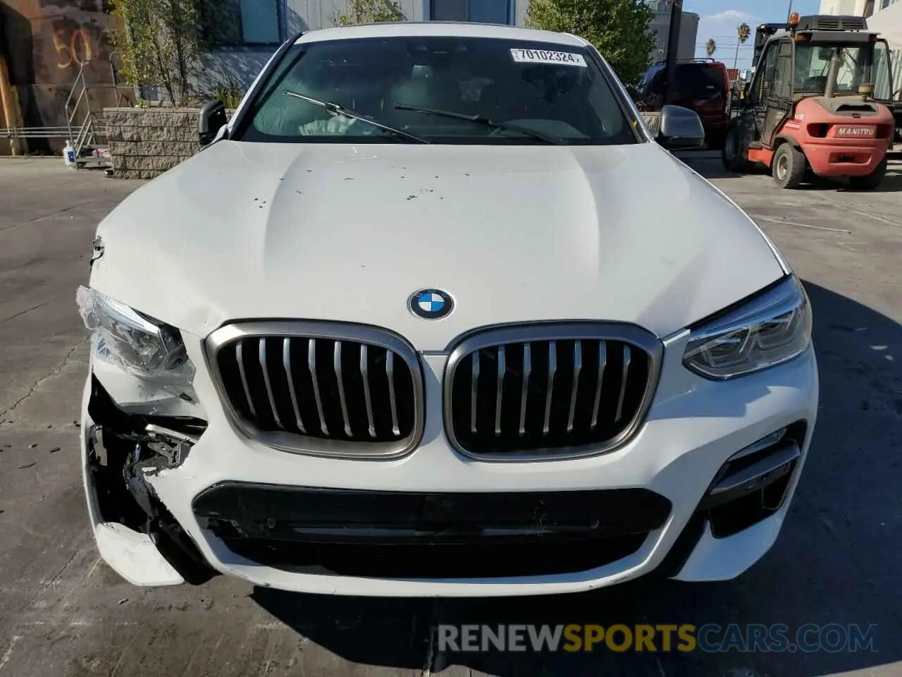 5 Photograph of a damaged car 5UXUJ5C52K9A32869 BMW X4 2019