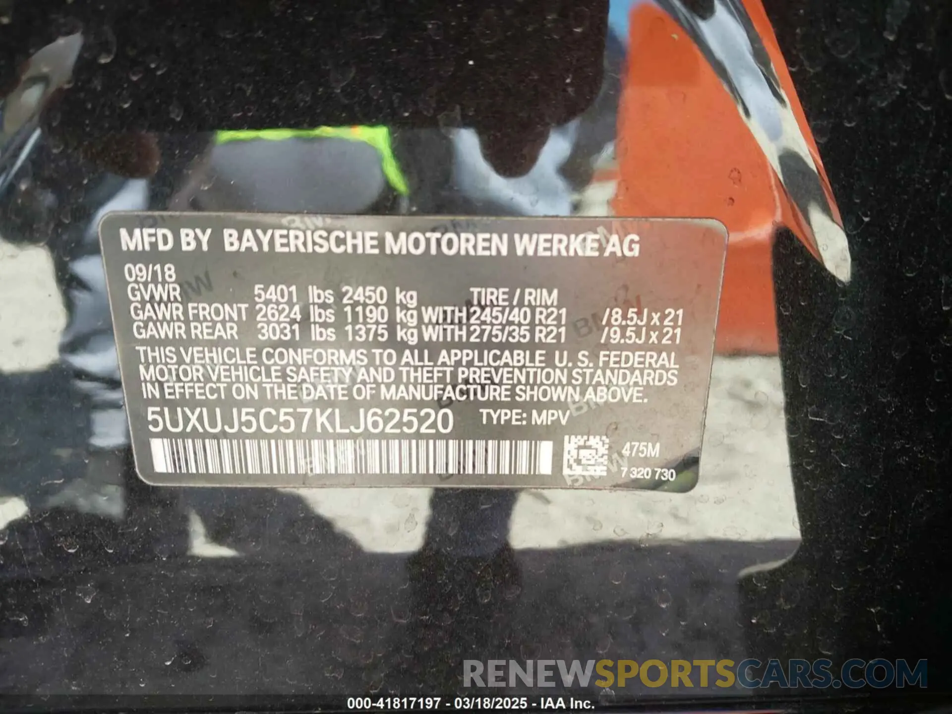 9 Photograph of a damaged car 5UXUJ5C57KLJ62520 BMW X4 2019