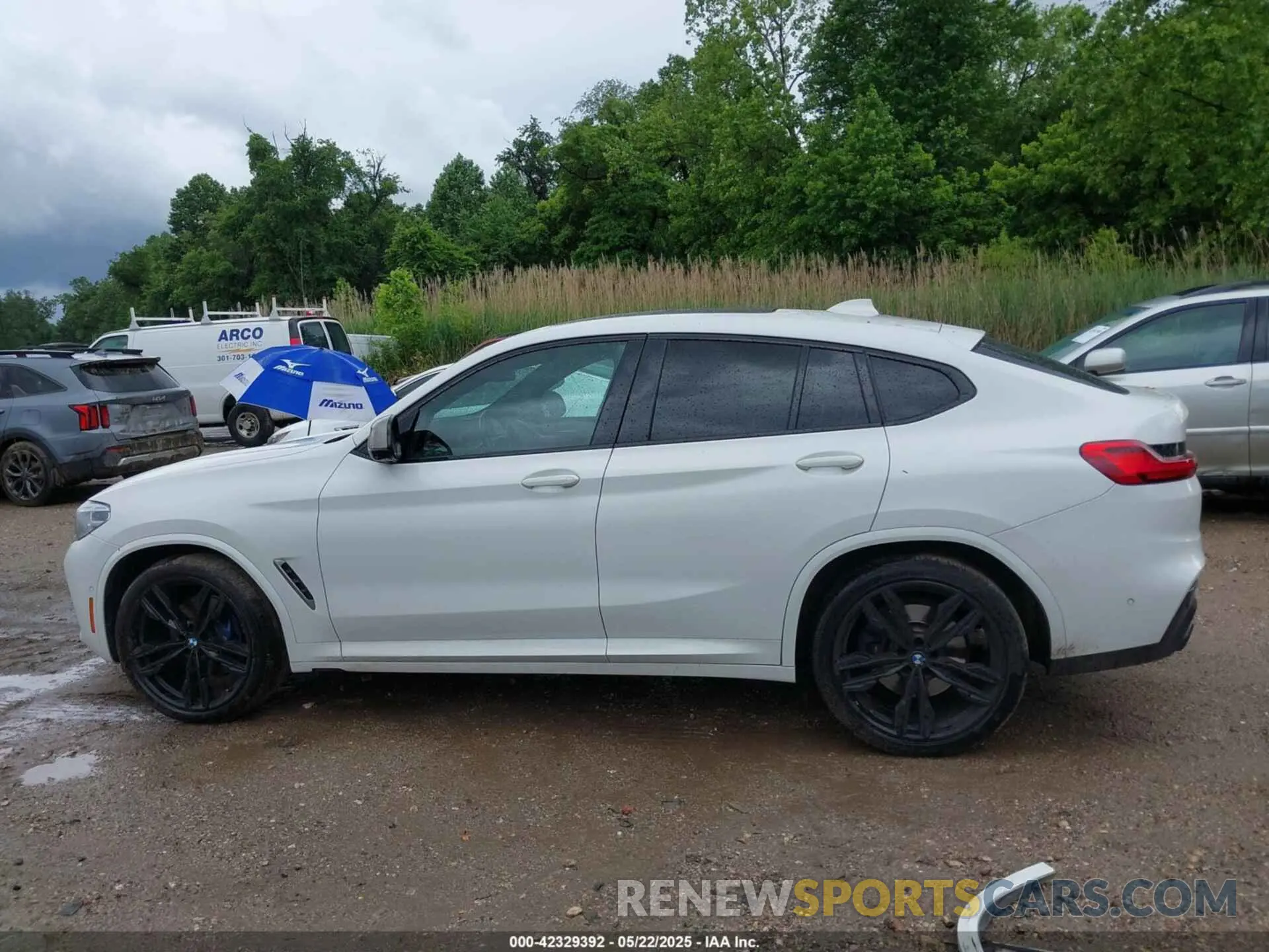 15 Photograph of a damaged car 5UXUJ5C5XKLJ64164 BMW X4 2019