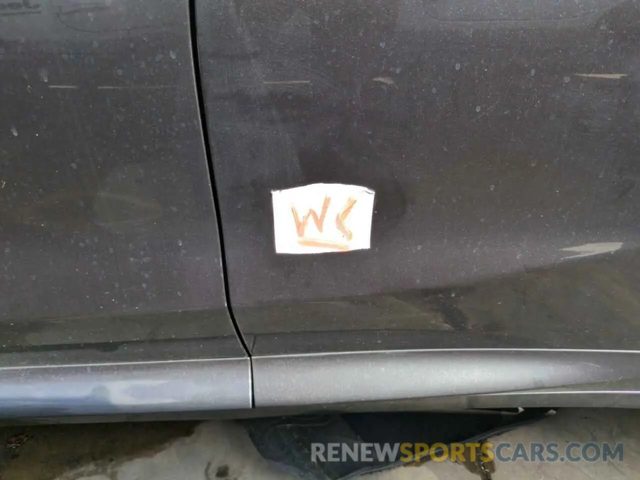 13 Photograph of a damaged car 5UX2V1C00L9D10226 BMW X4 2020