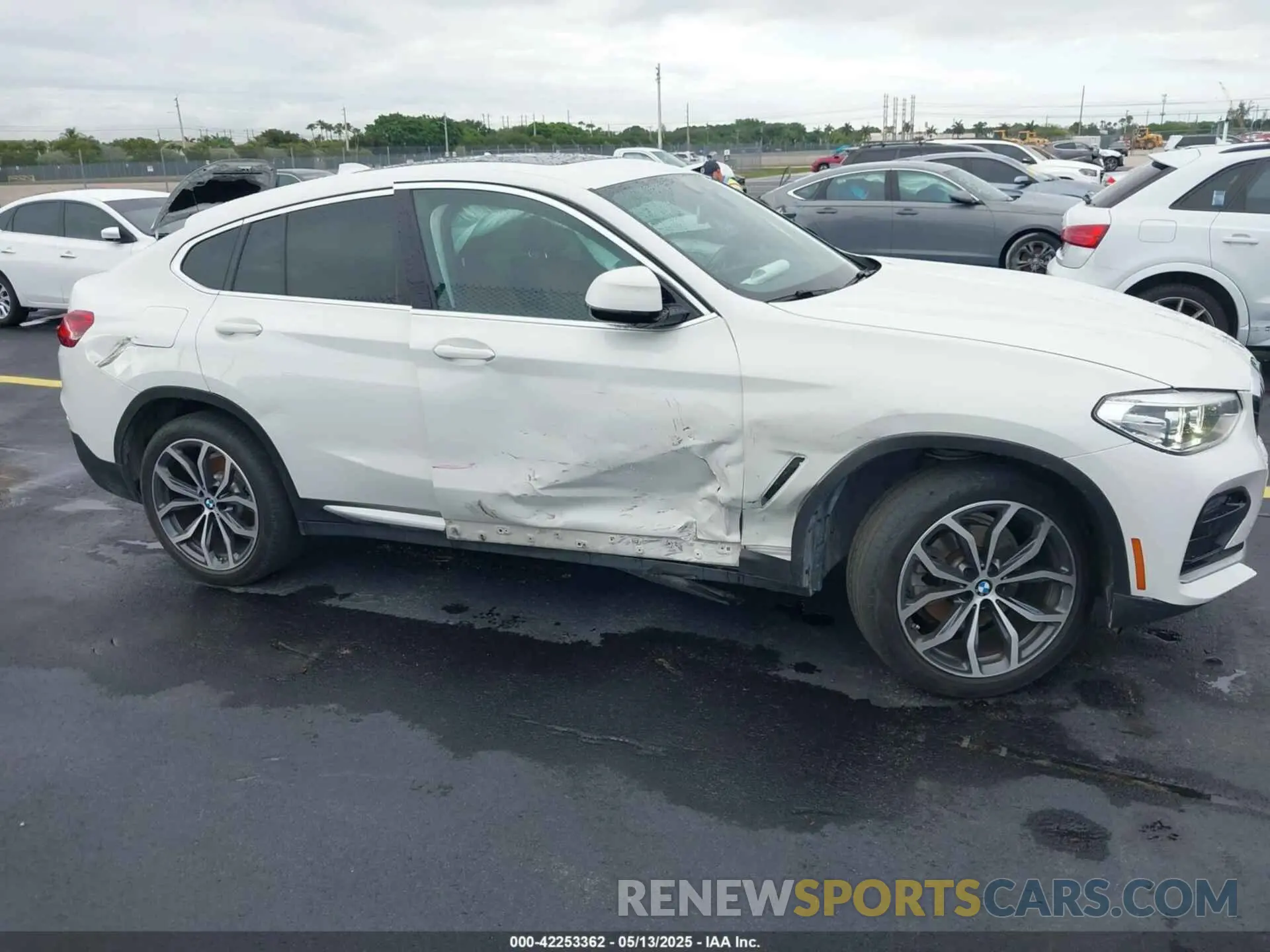 13 Фотография поврежденного автомобиля 5UX2V1C02LLE68148 BMW X4 2020