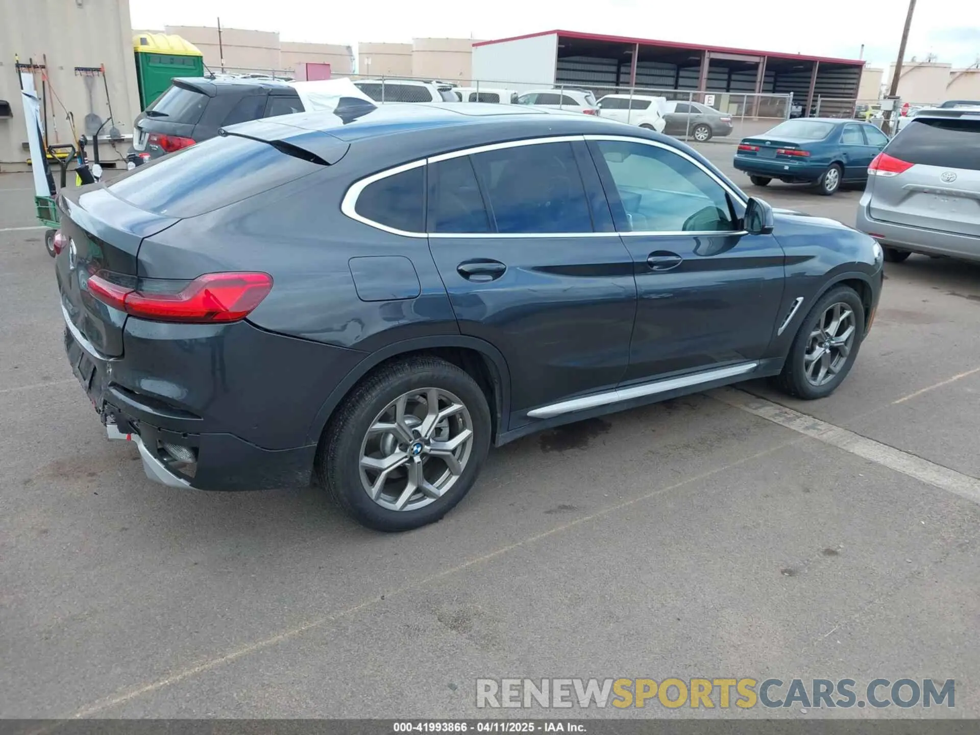 4 Фотография поврежденного автомобиля 5UX2V1C04L9D08088 BMW X4 2020