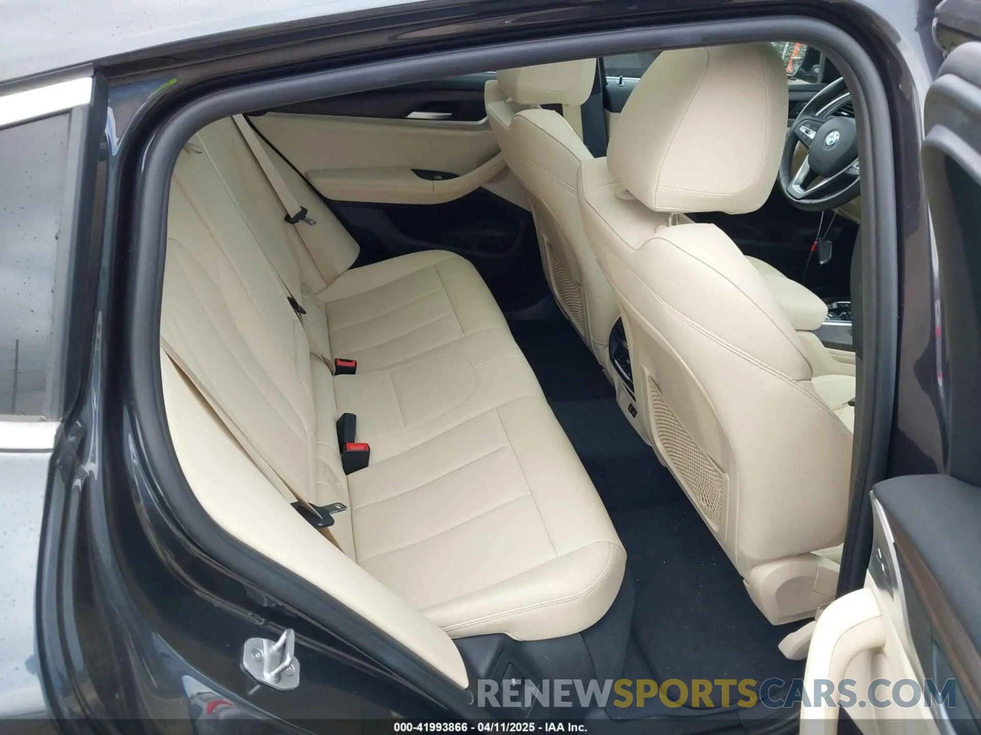 8 Фотография поврежденного автомобиля 5UX2V1C04L9D08088 BMW X4 2020