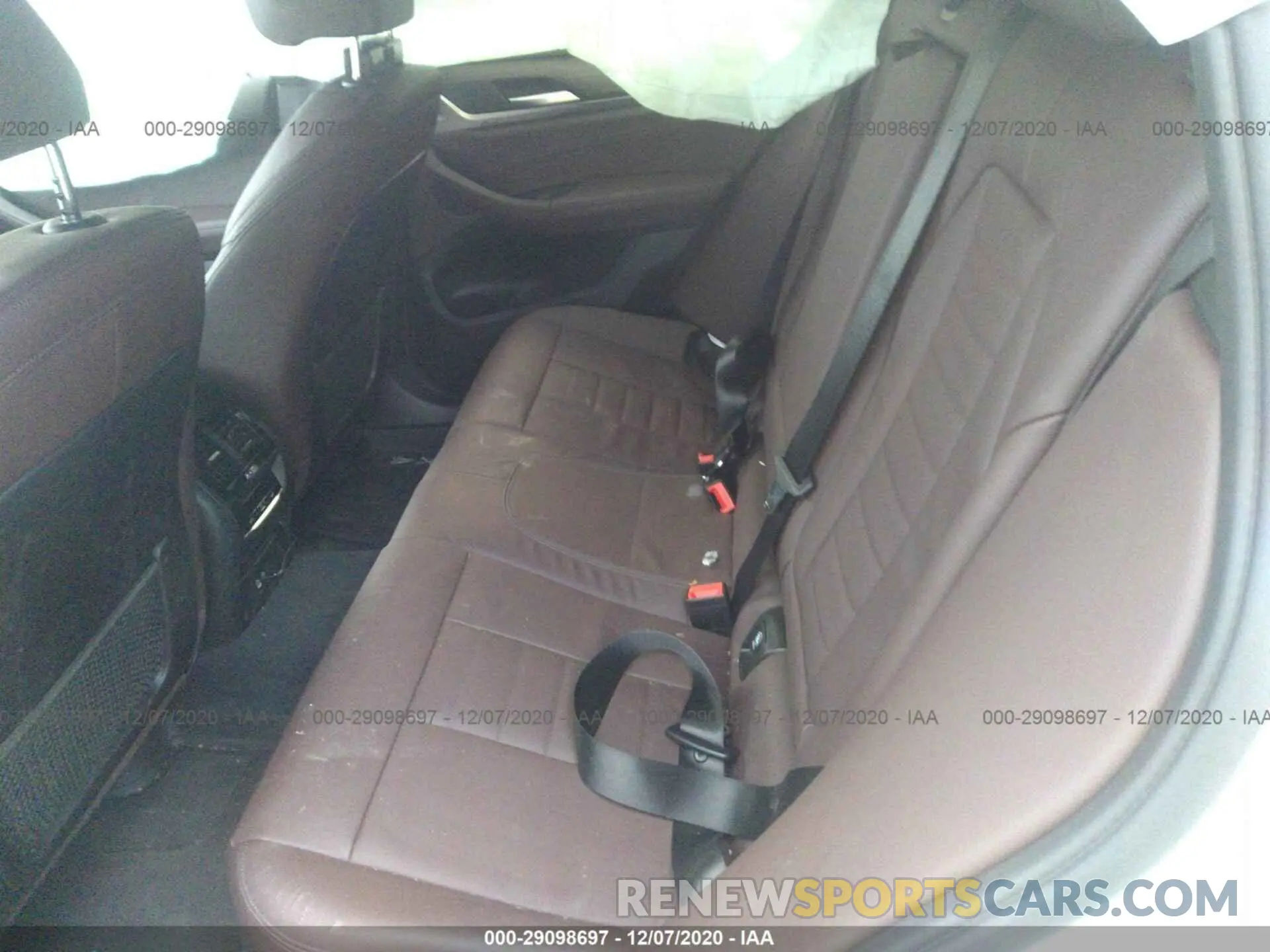 8 Photograph of a damaged car 5UX2V1C07L9B20584 BMW X4 2020