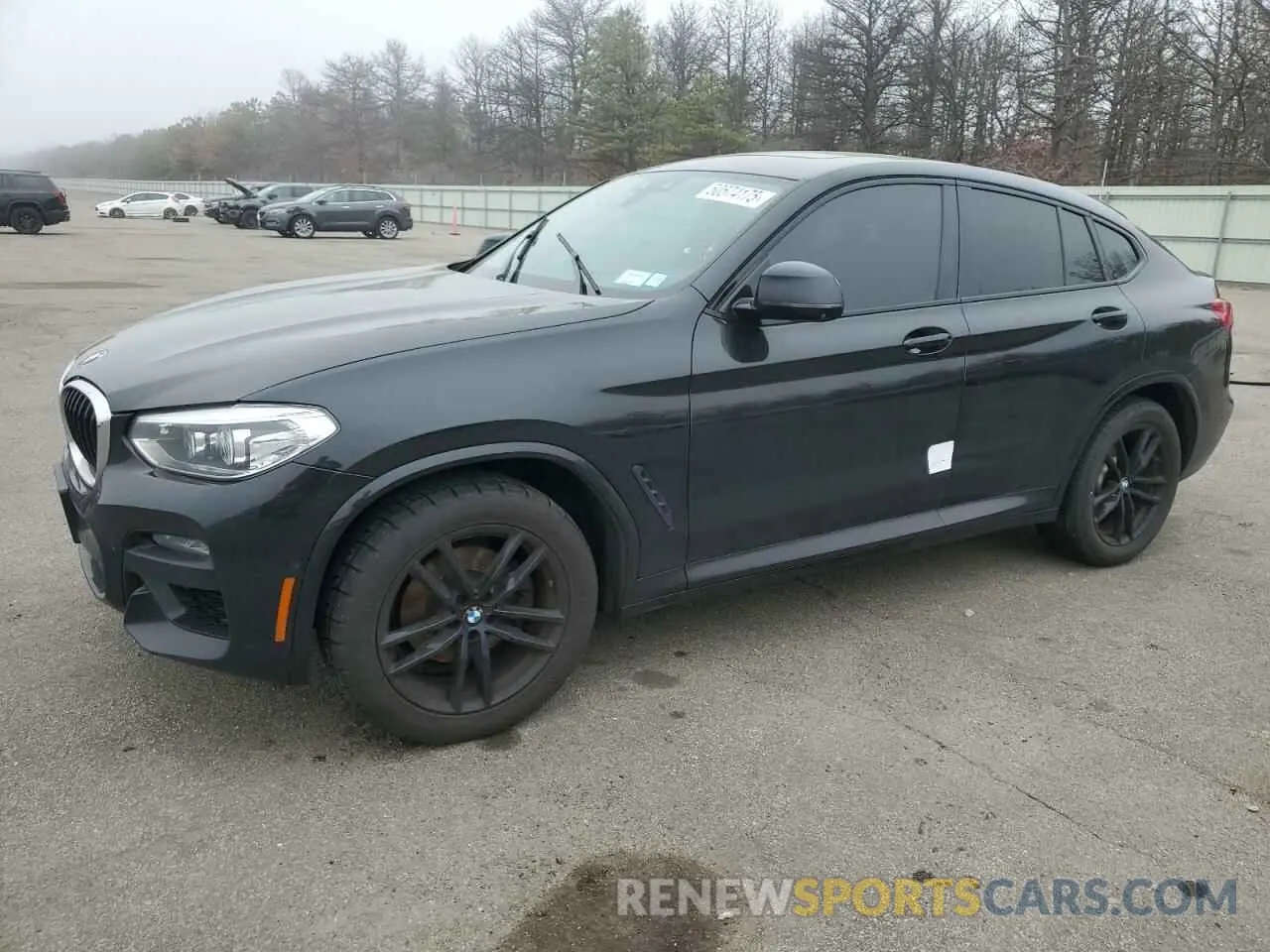 1 Photograph of a damaged car 5UX2V1C08L9B97027 BMW X4 2020