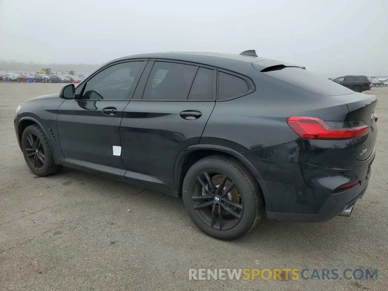 2 Photograph of a damaged car 5UX2V1C08L9B97027 BMW X4 2020