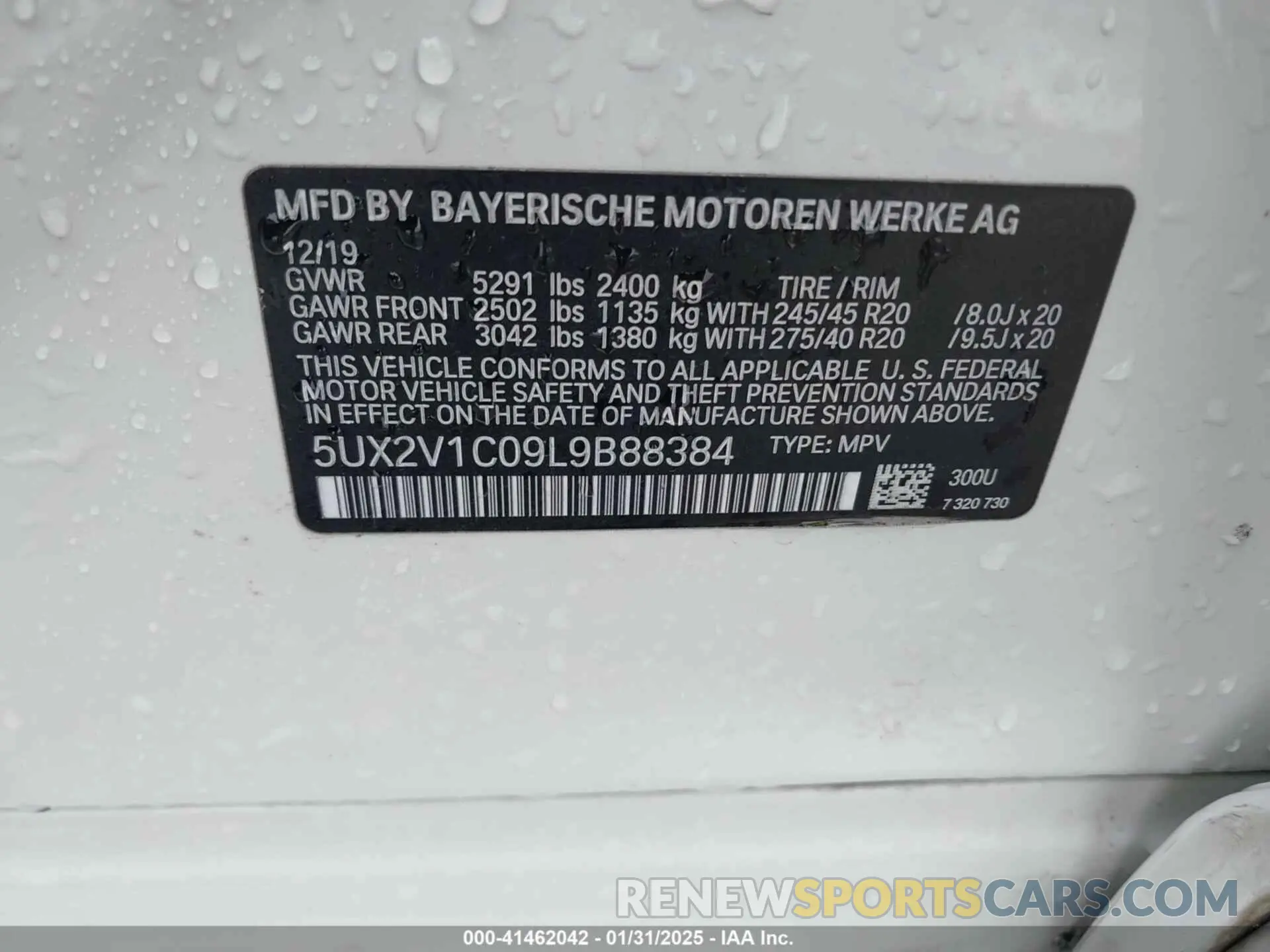 9 Photograph of a damaged car 5UX2V1C09L9B88384 BMW X4 2020