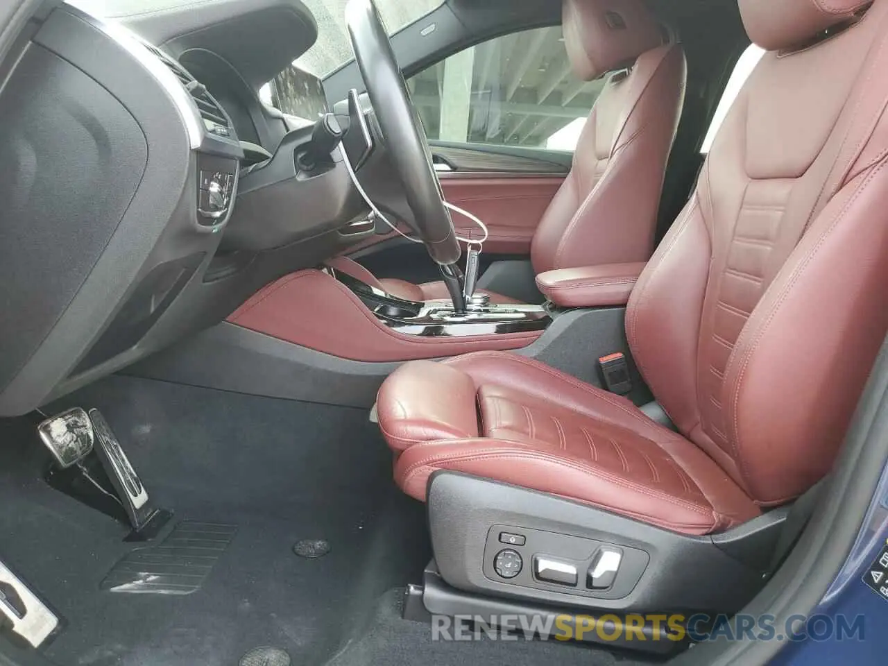 7 Photograph of a damaged car 5UX2V1C0XLLE67345 BMW X4 2020