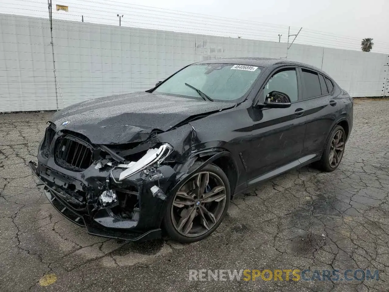 1 Photograph of a damaged car 5UX2V5C00L9B18134 BMW X4 2020