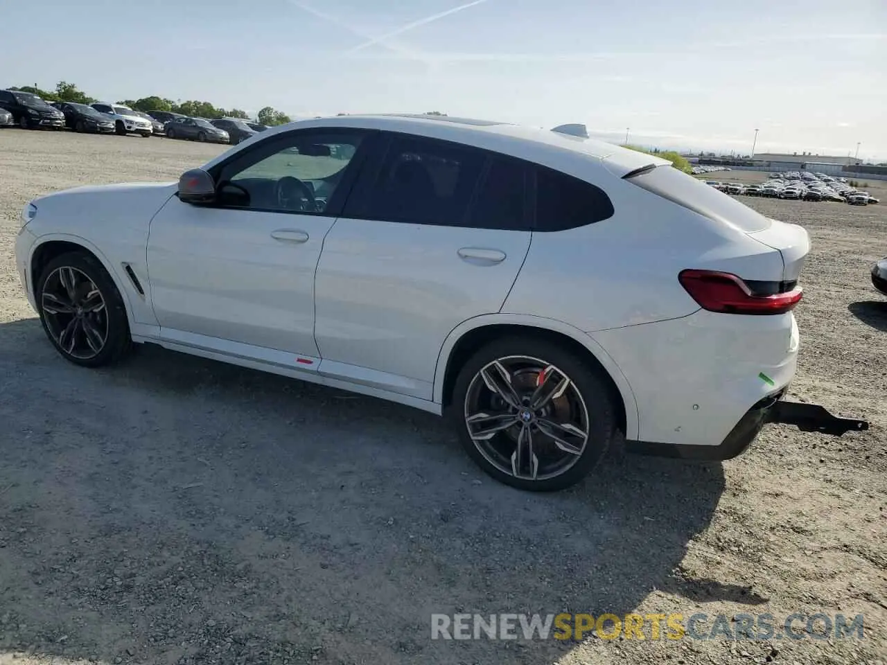 2 Photograph of a damaged car 5UX2V5C08L9B49129 BMW X4 2020