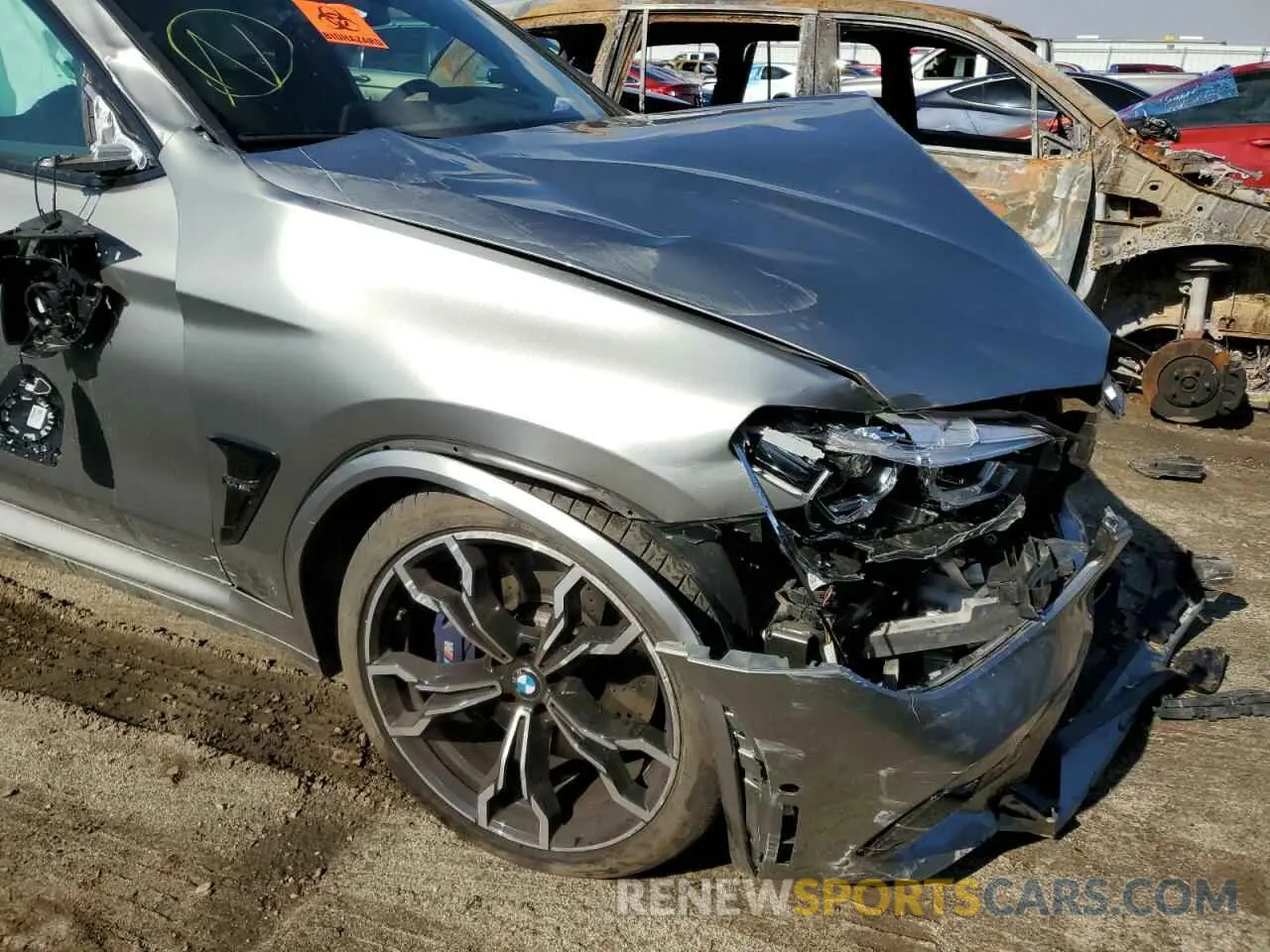 9 Photograph of a damaged car 5YMUJ0C05LLA99745 BMW X4 2020