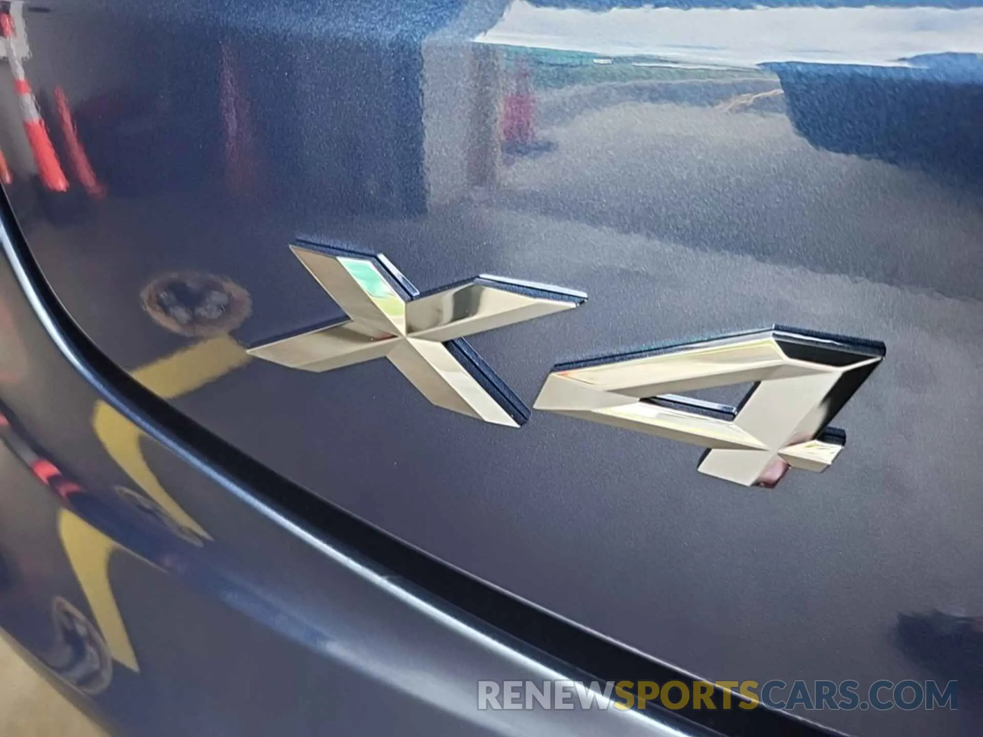 12 Photograph of a damaged car 5UX2V1C00M9E02003 BMW X4 2021