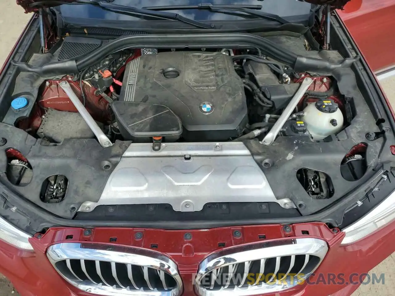12 Photograph of a damaged car 5UX2V1C01M9F54470 BMW X4 2021